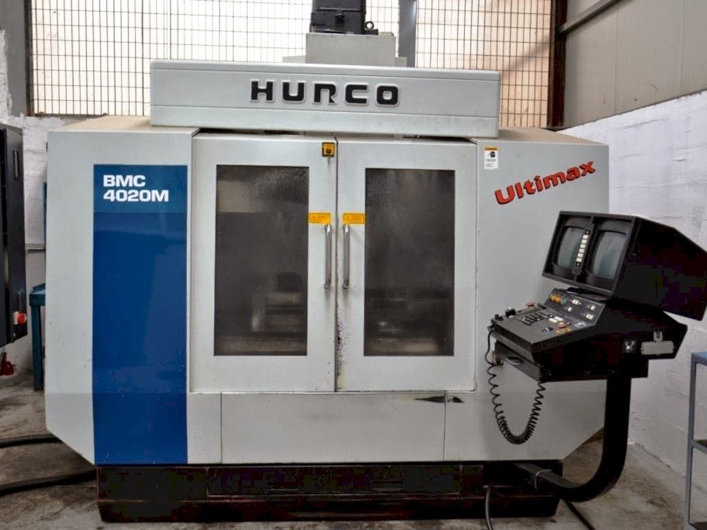 Vista frontal de la máquina Hurco BMC4020M