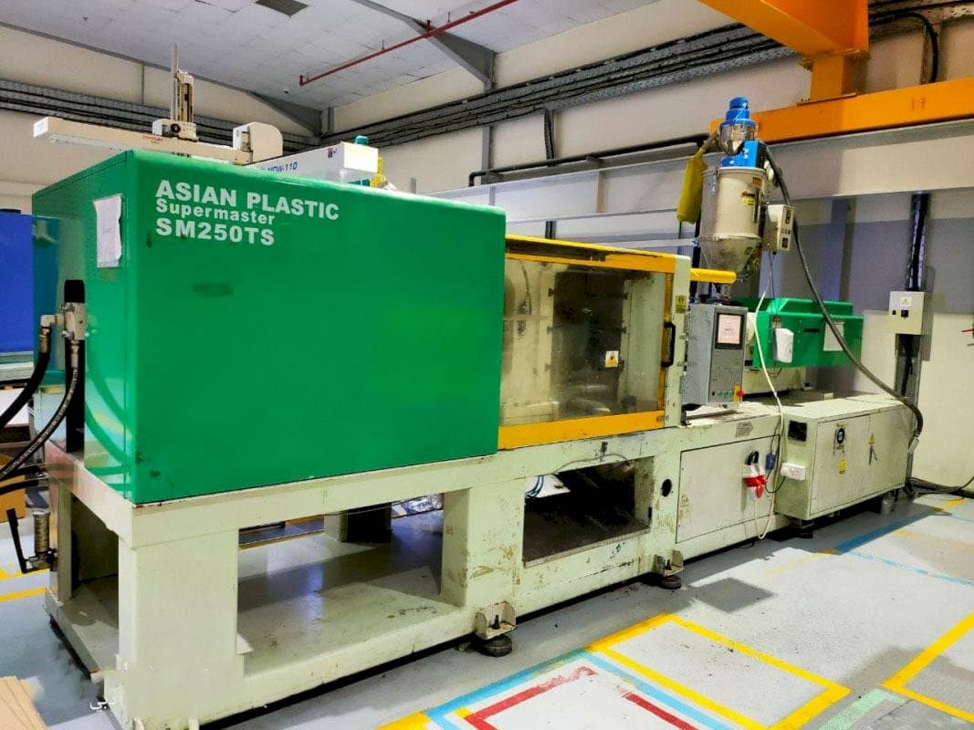 Vista frontal de la máquina Supermaster SM 250 TS