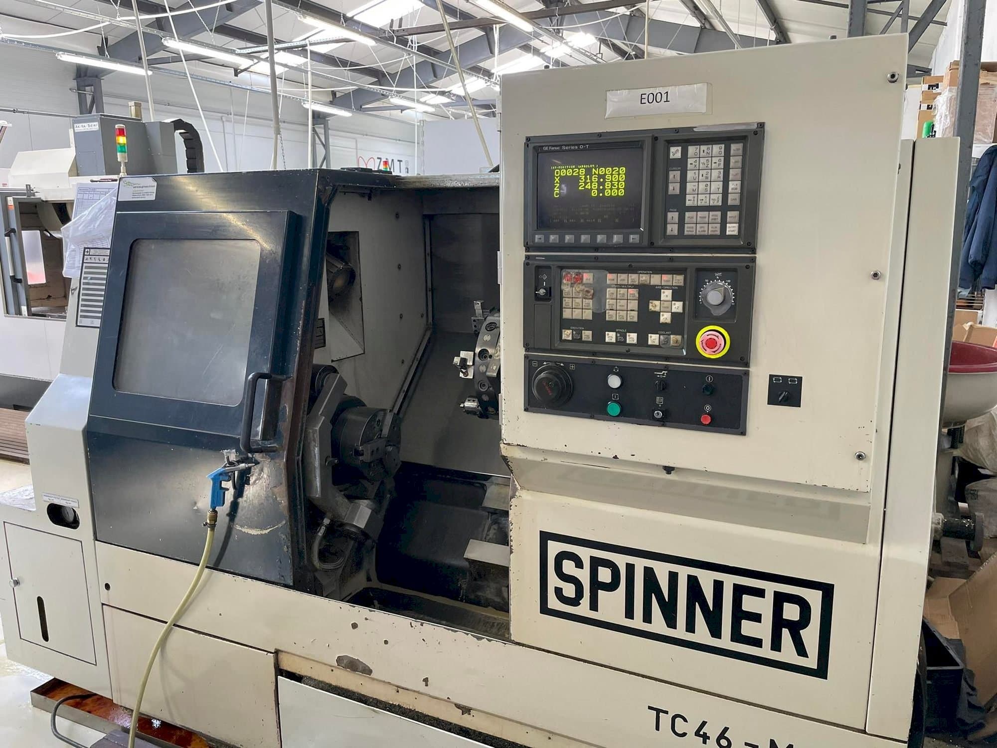 Vista frontal de la máquina SPINNER TC46 MC
