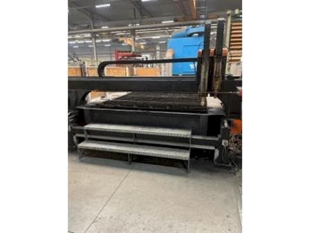 Vista frontal de la máquina Kronos Kjellberg 280 I