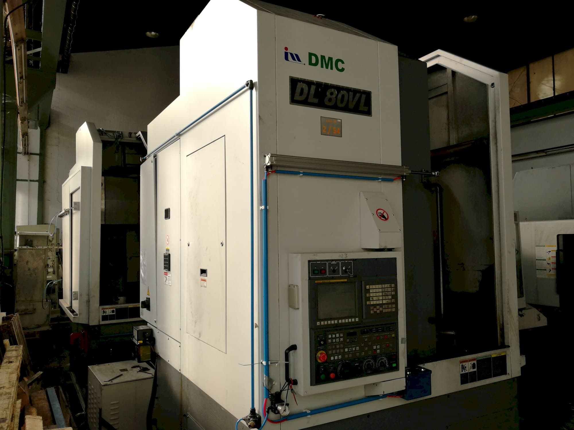 Vista izquierda de la máquina DMC DL 80VL