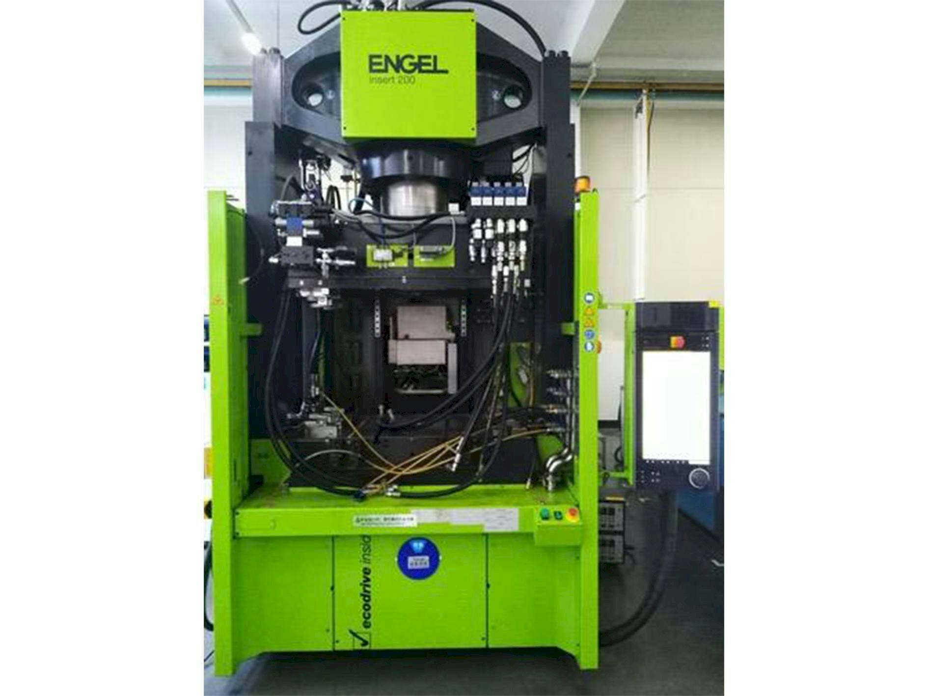 Vista frontal de la máquina ENGEL insert 1350H / 200 with MuCell