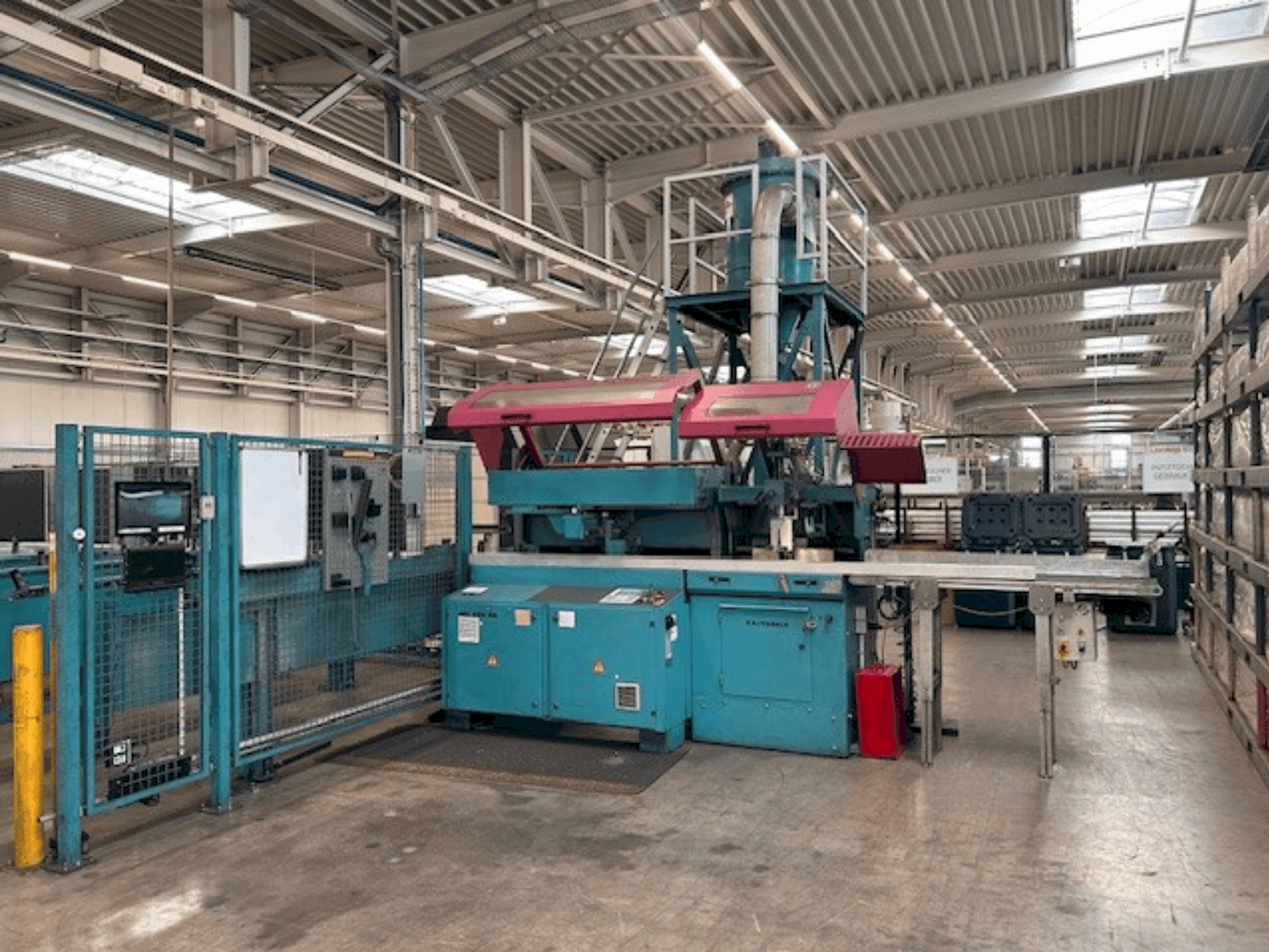 Vista frontal de la máquina KALTENBACH SKL 450 NA