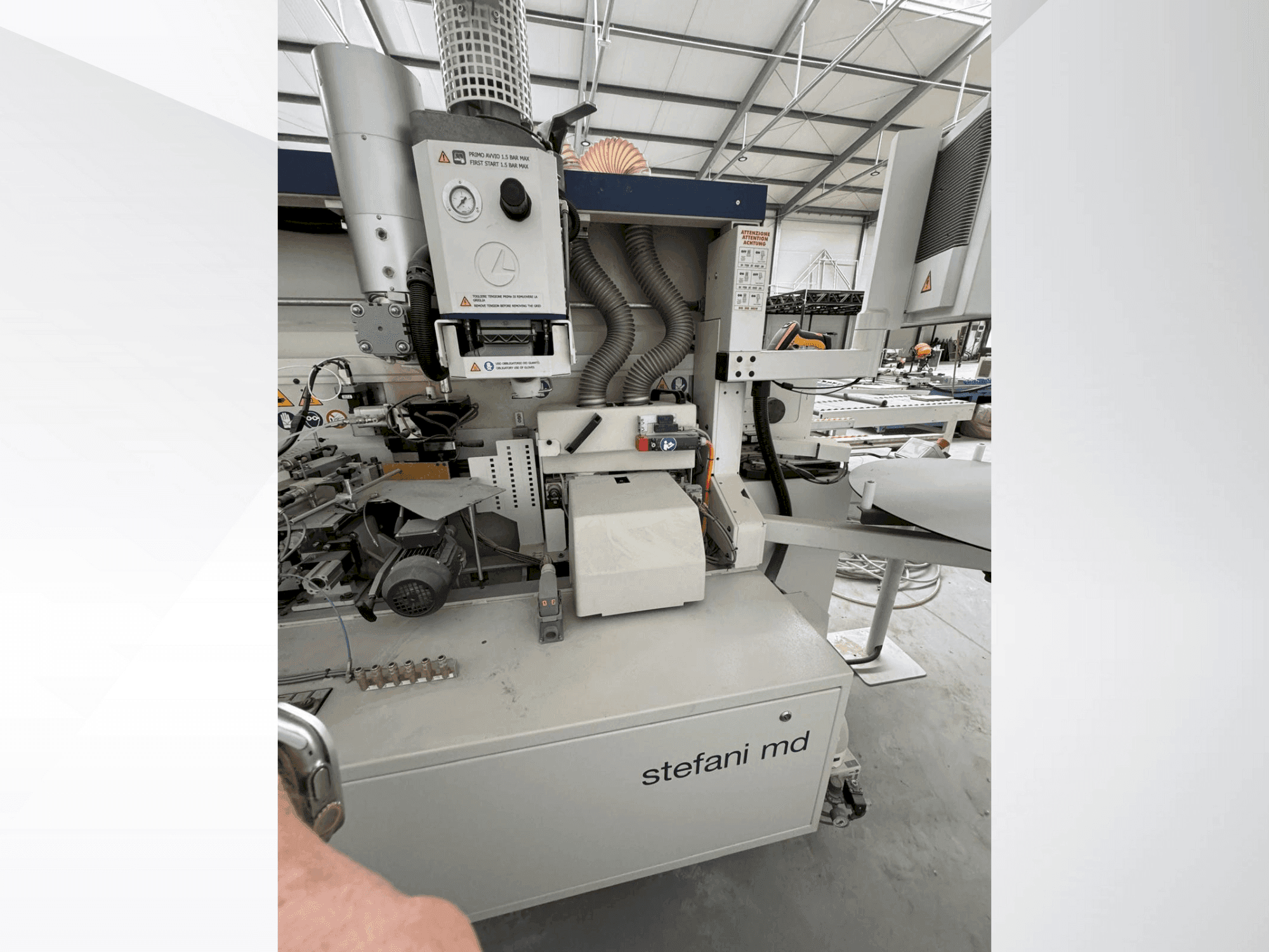 Vista frontal de la máquina SCM STEFANI MD