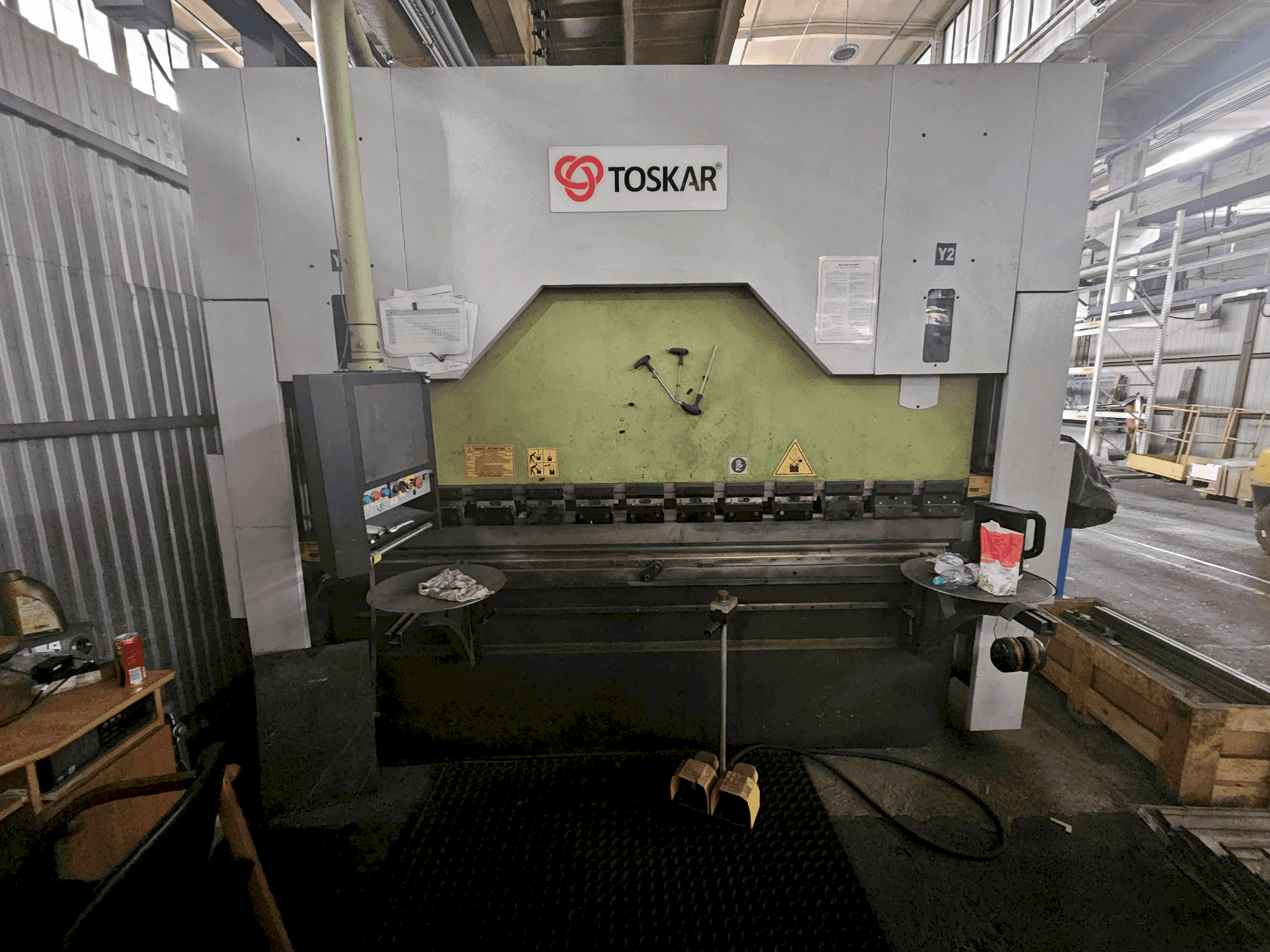 Vista frontal de la máquina Other MASTERFAB-2600-80