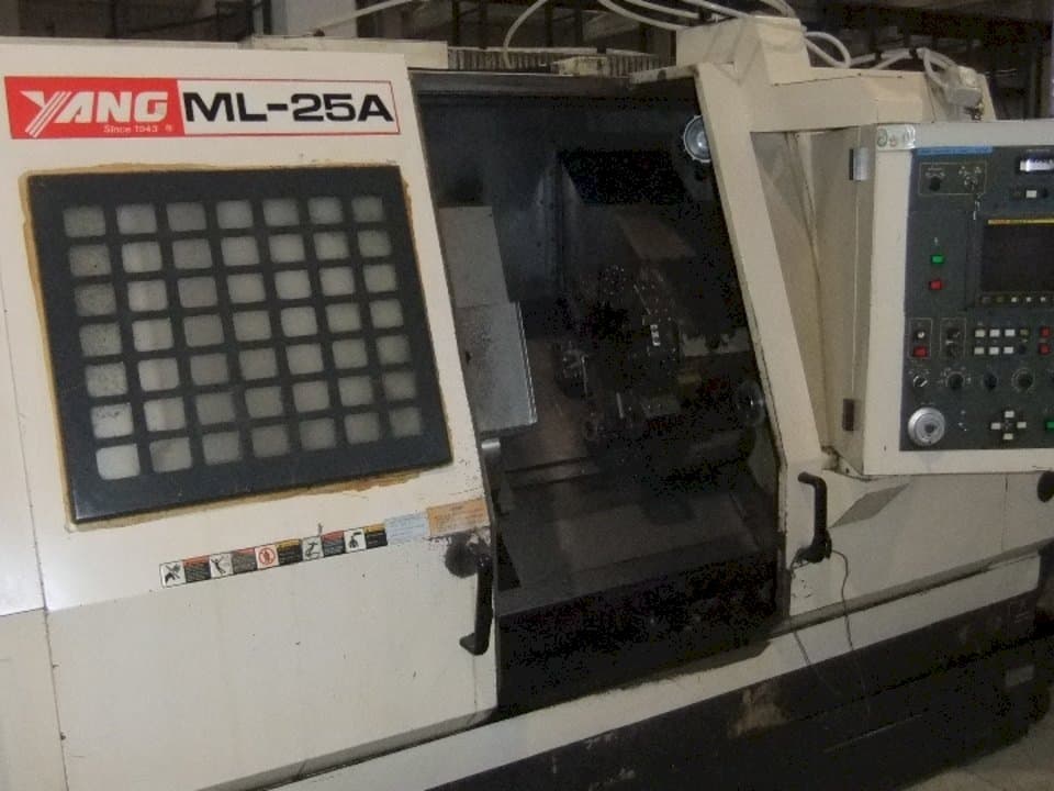 Vista frontal de la máquina Yang ML 25A