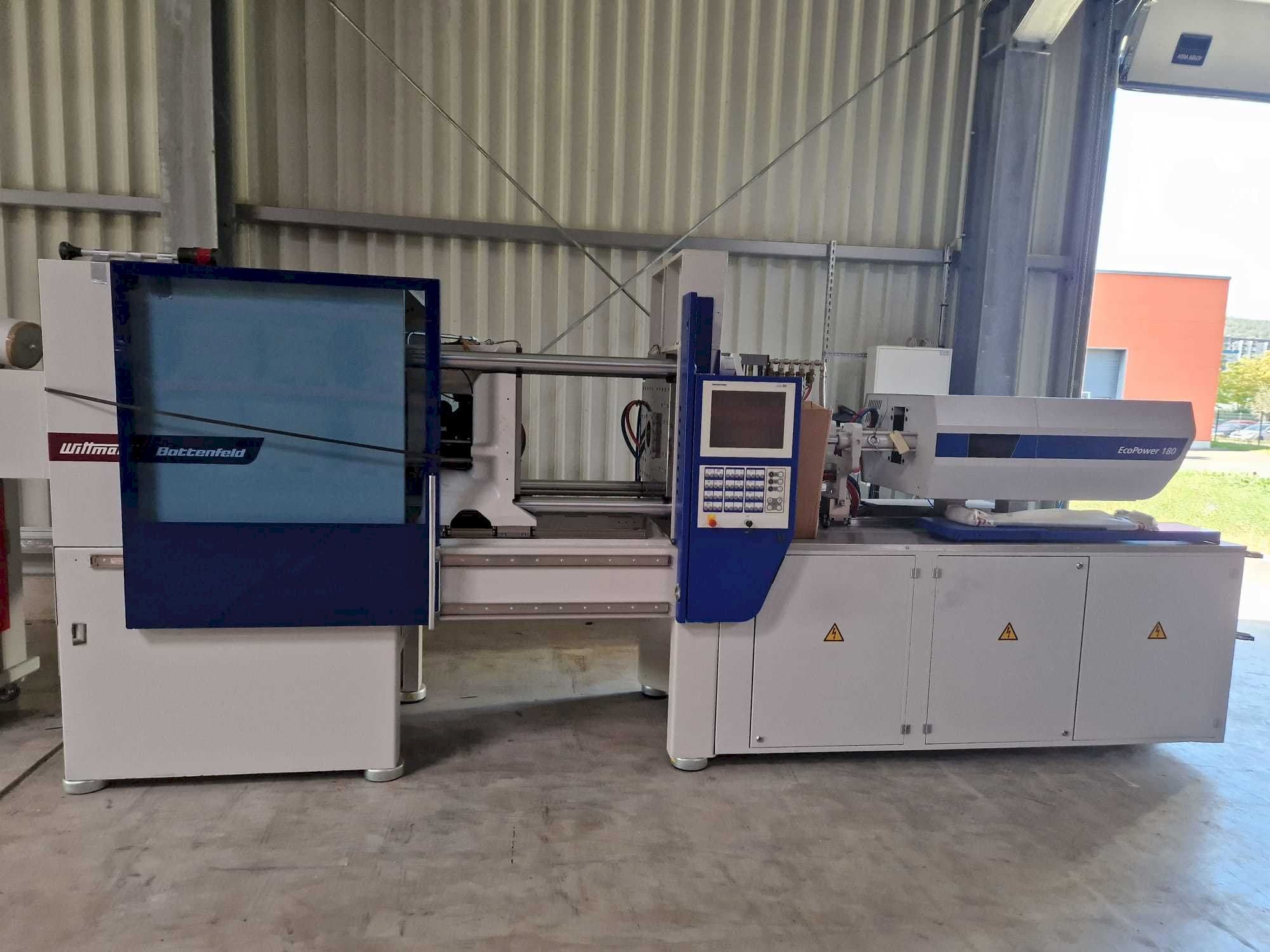 Vista frontal de la máquina Battenfeld EcoPower180