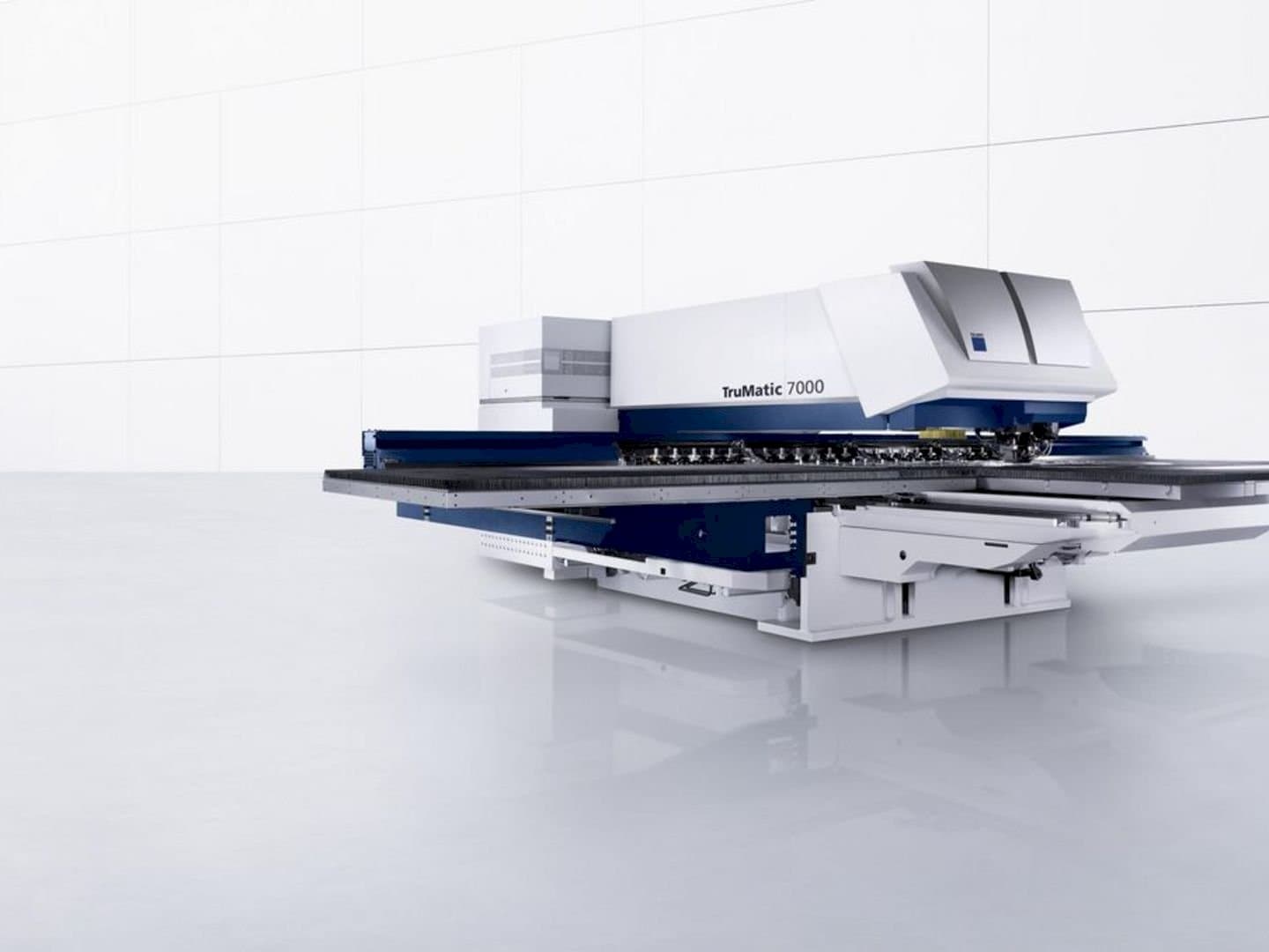 Vista frontal de la máquina Trumpf TC 7000