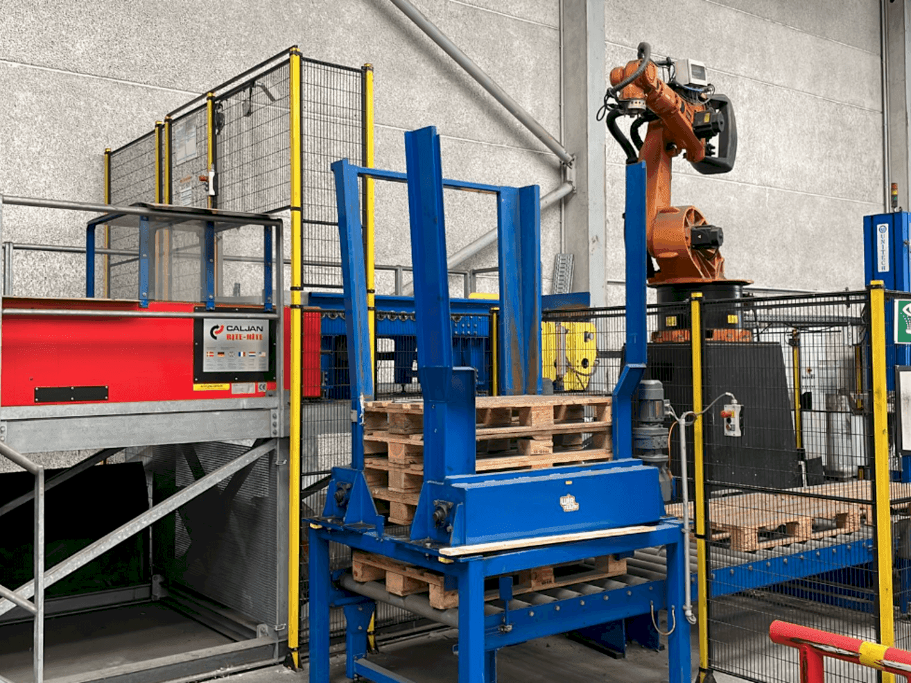 Vista frontal de la máquina KUKA 600260060