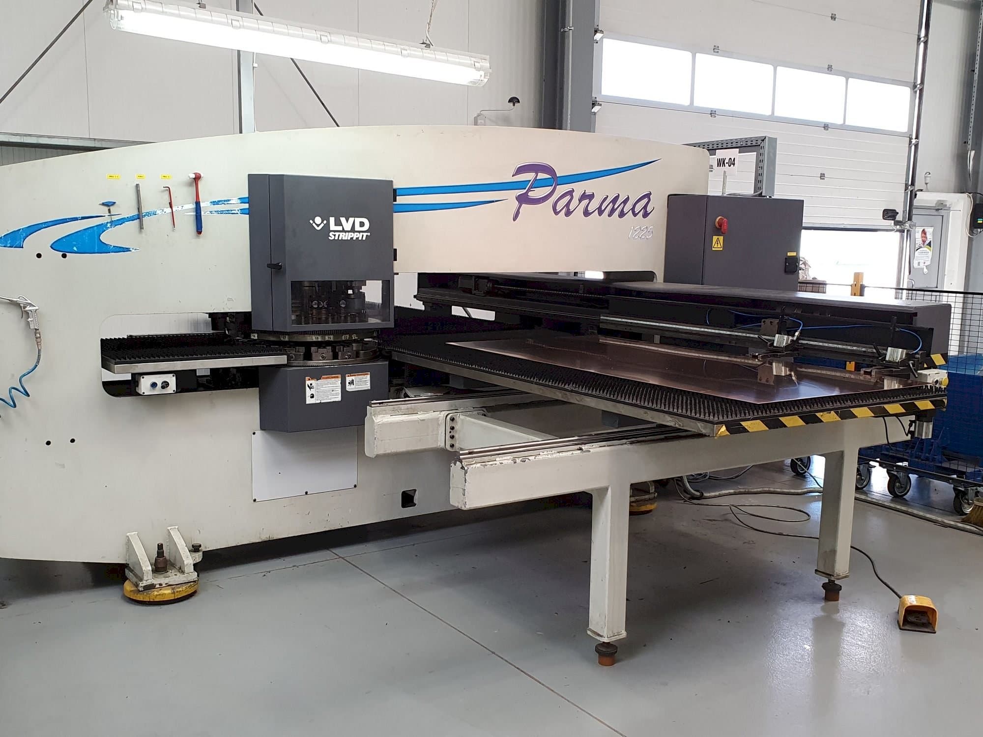 Vista frontal de la máquina LVD PARMA 1225 TK