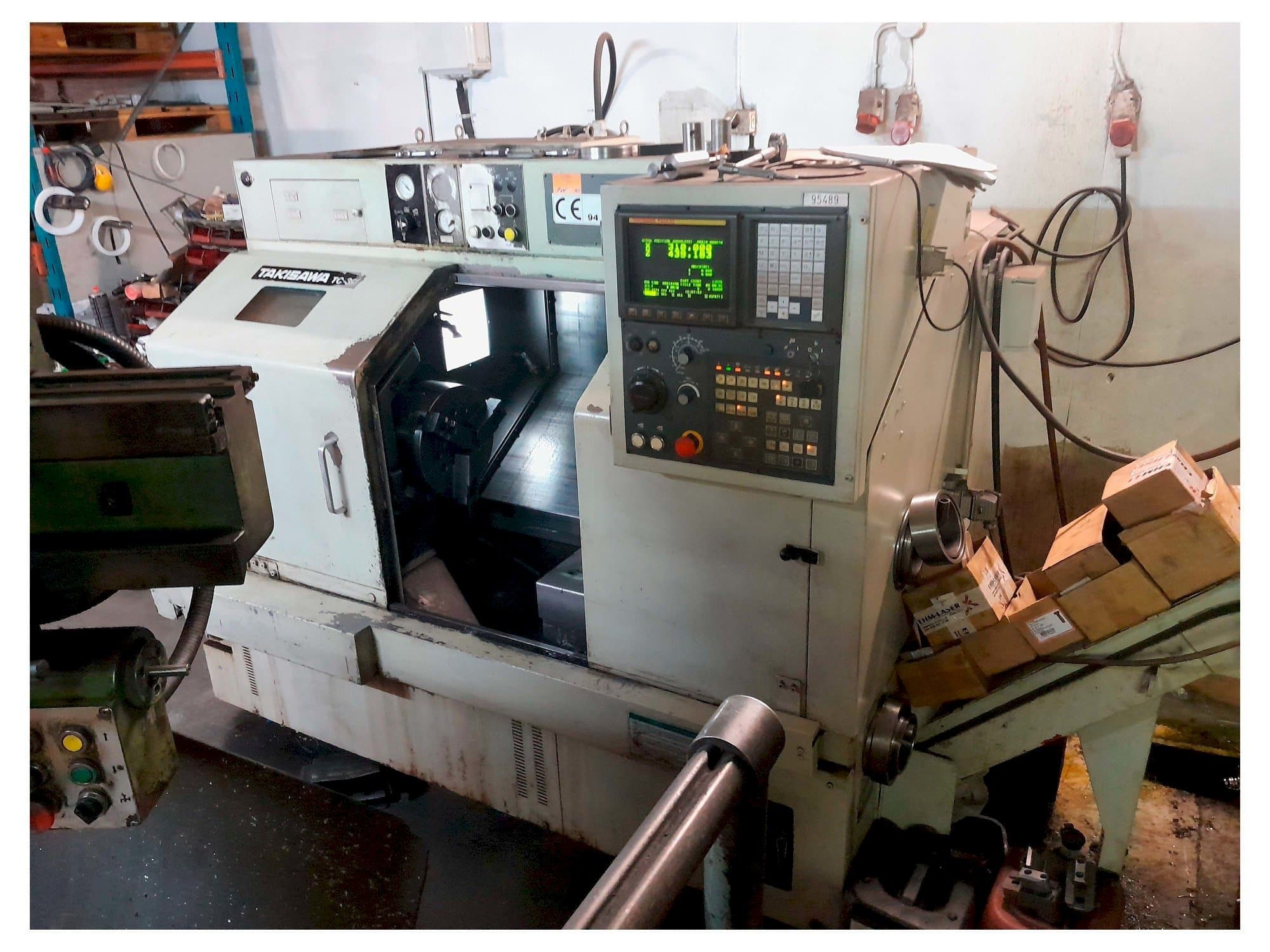 Vista frontal de la máquina Takisawa TC-30