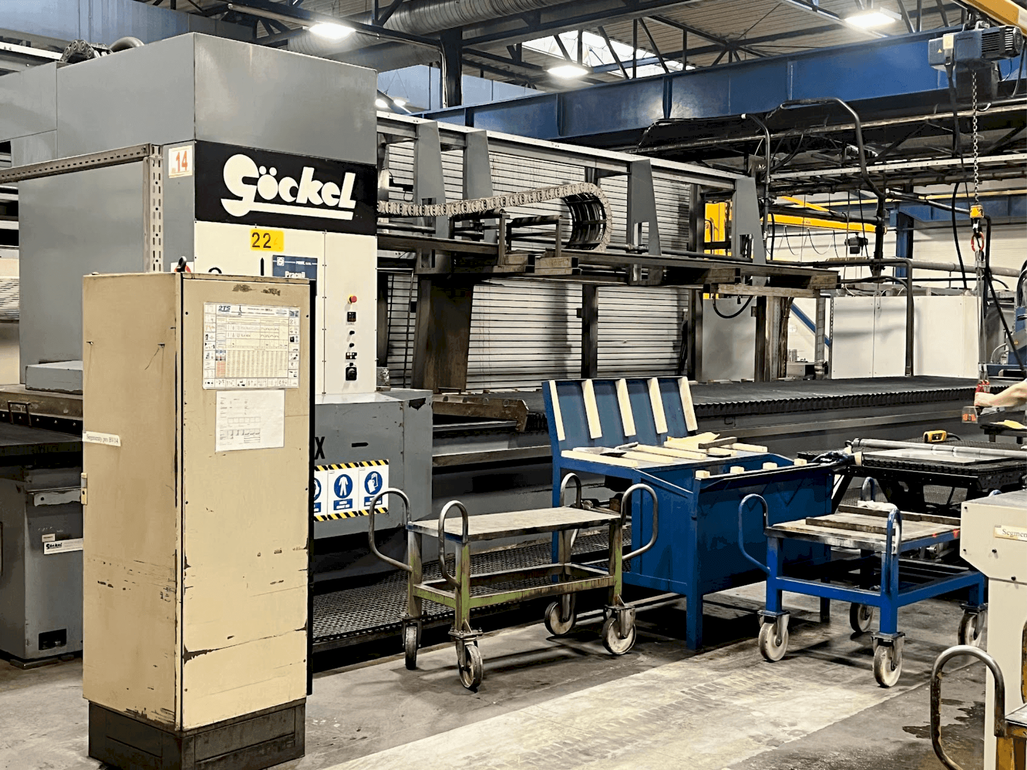 Vista frontal de la máquina GÖCKEL G130