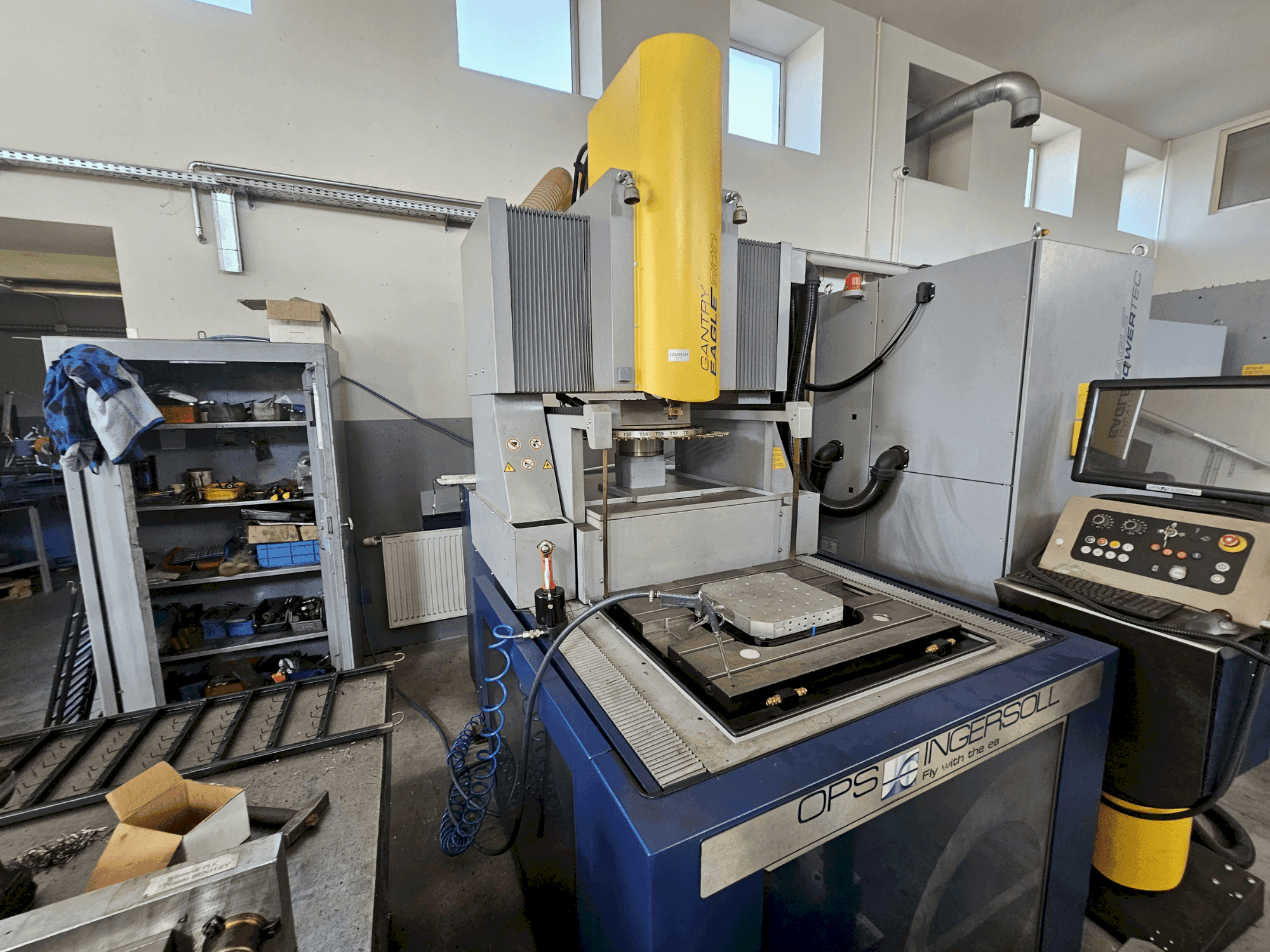 Vista frontal de la máquina OPS INGERSOLL Gantry Eagle 500