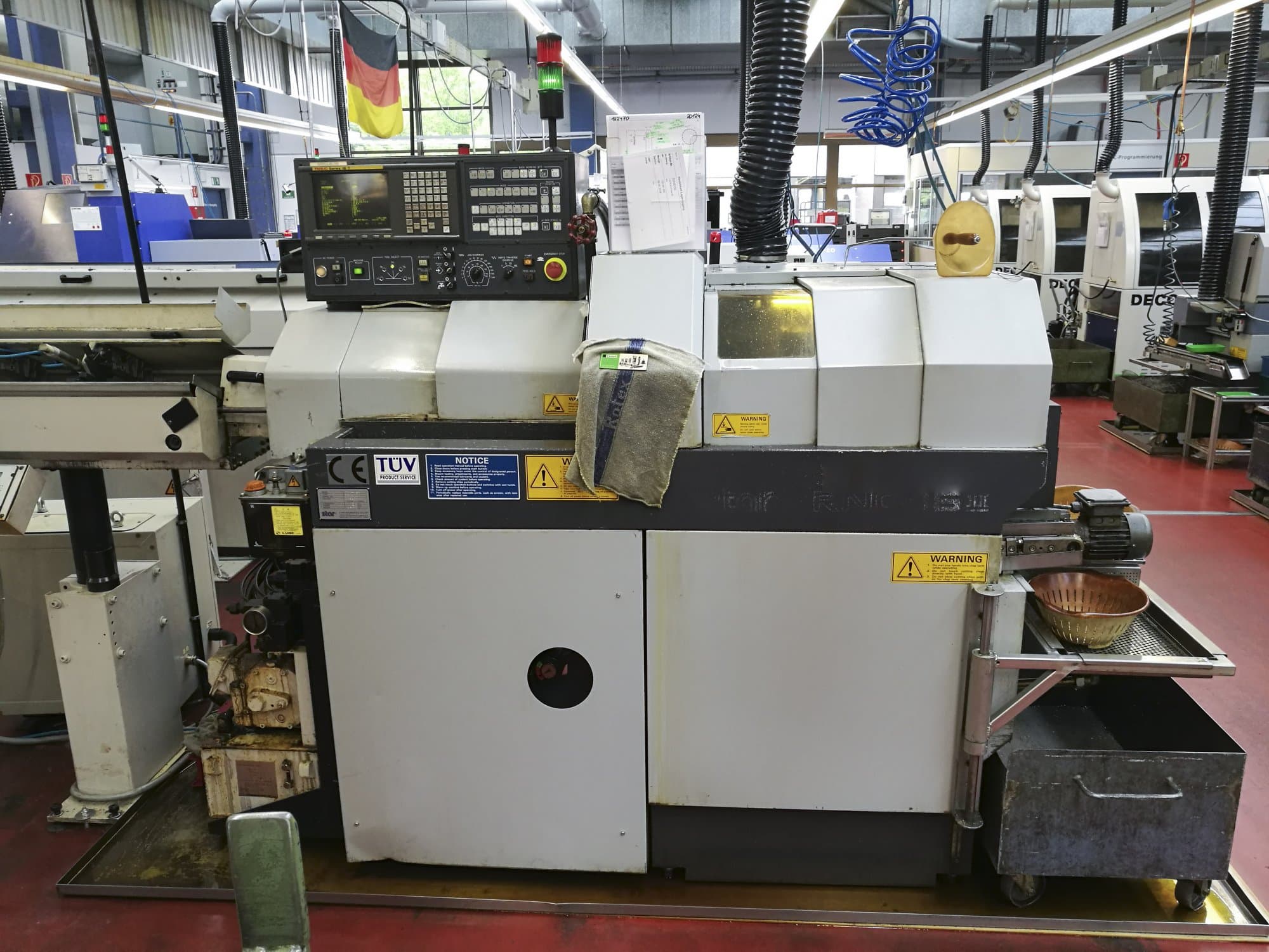 Vista frontal de la máquina STAR MICRONICS RNC-16B