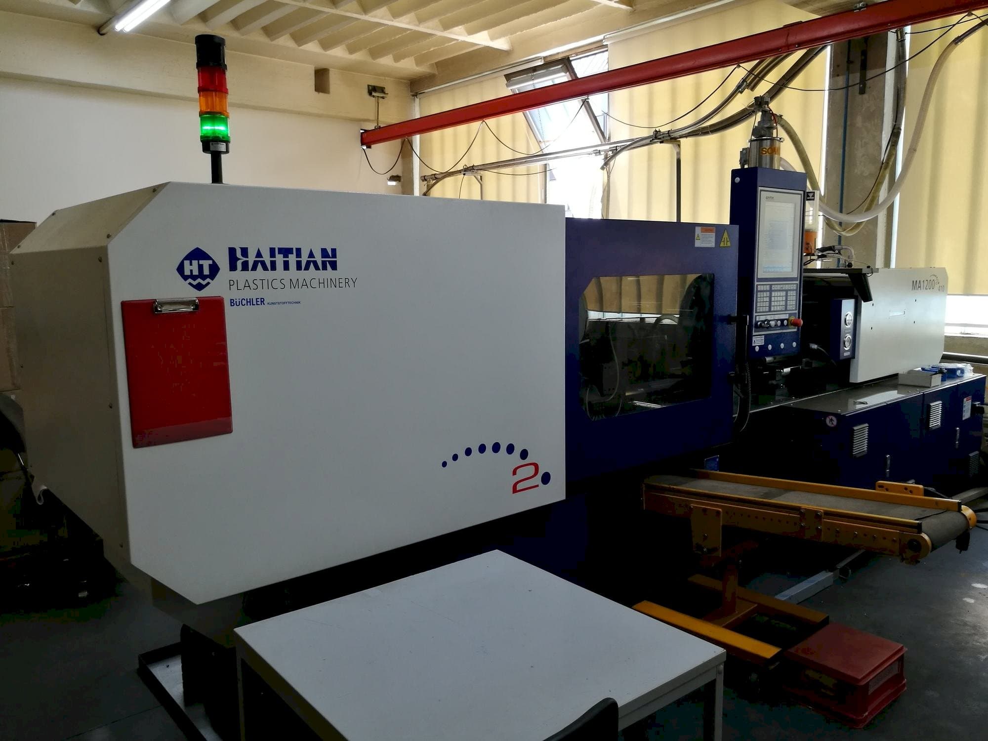 Vista frontal de la máquina HAITIAN Mars 2 - 1200