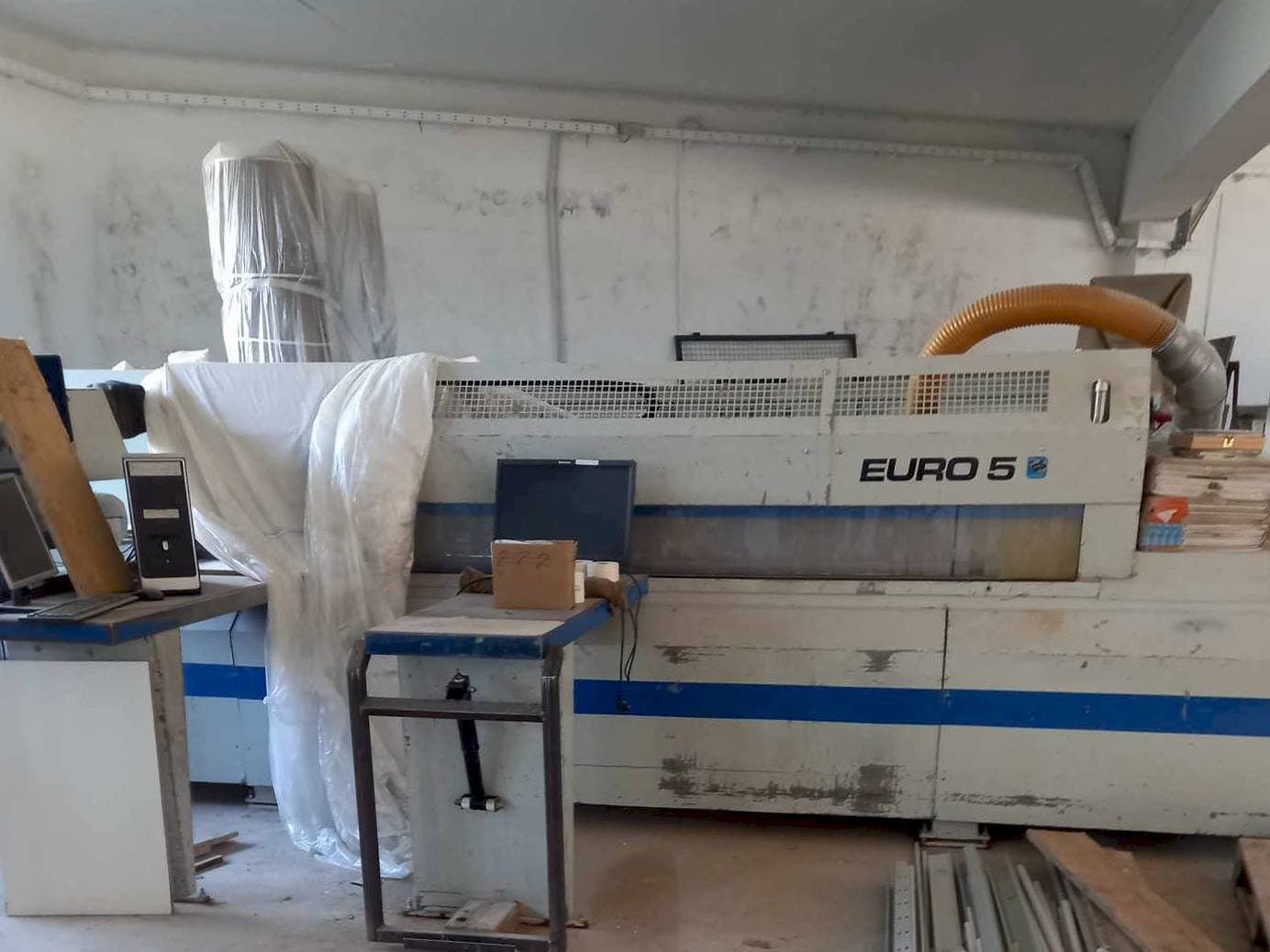 Vista frontal de la máquina PANHANS EURO 5