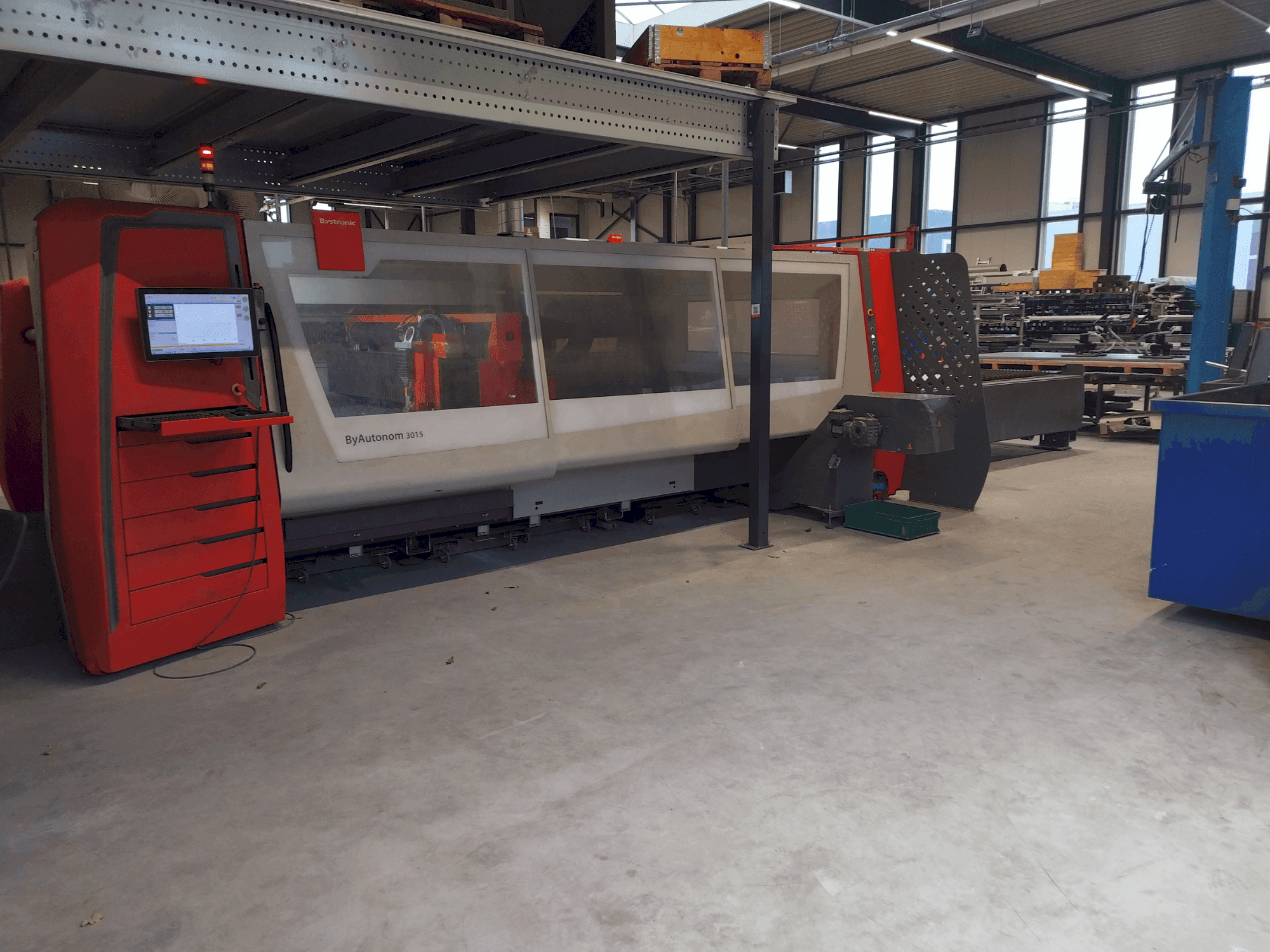 Vista frontal de la máquina Bystronic ByAutonom 3015