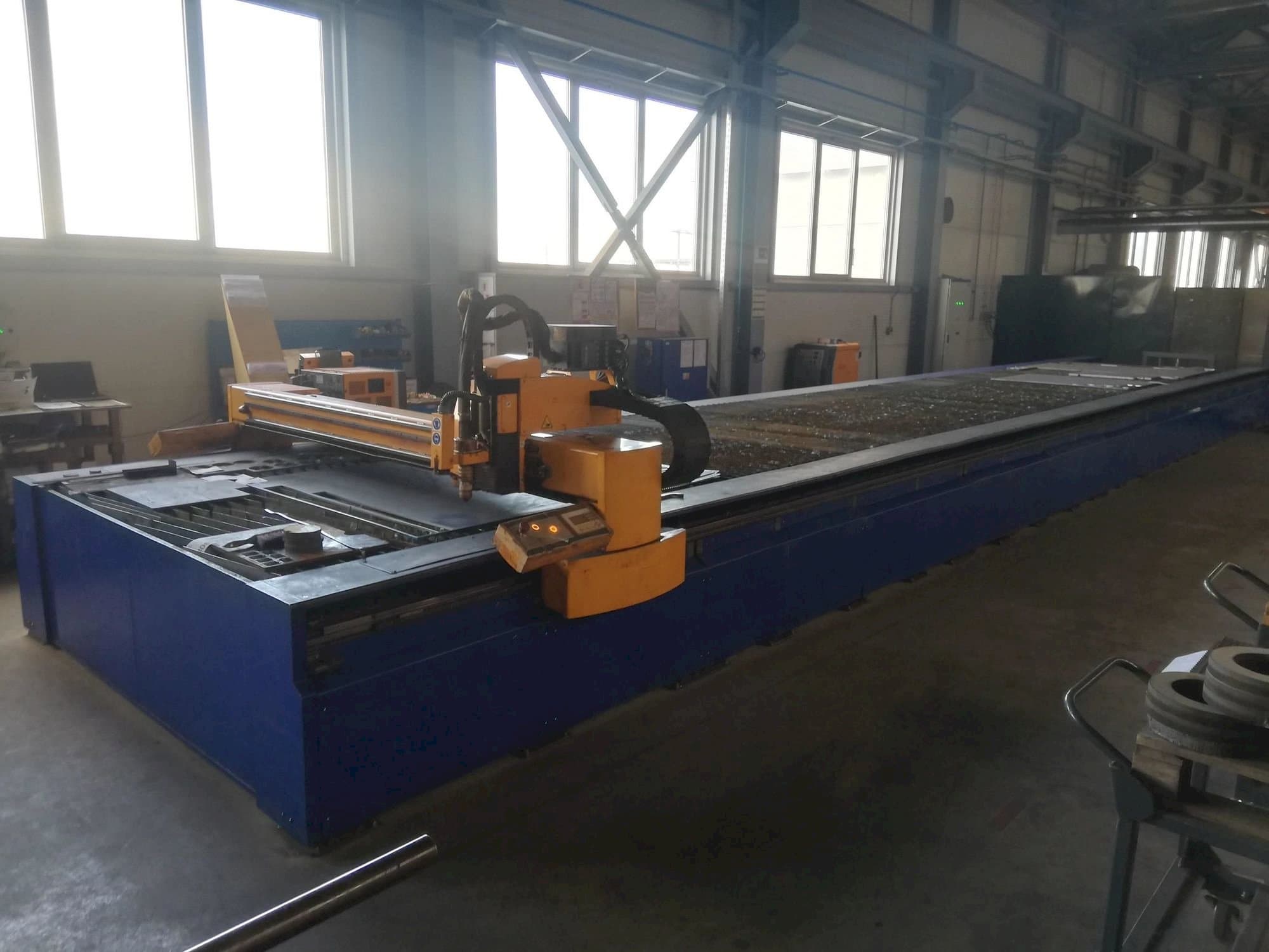 Vista frontal de la máquina MicroStep Pls 13501.20 P