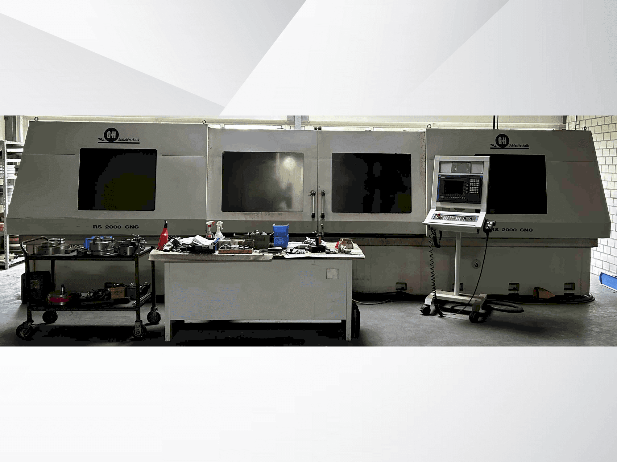 Vista frontal de la máquina GEIBEL & HOTZ RS 2000 CNC