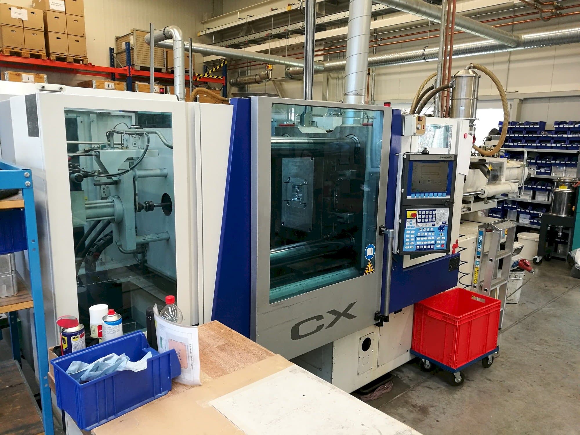 Vista frontal de la máquina Krauss Maffei 160-1000 CX