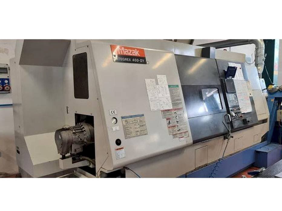 Vista frontal de la máquina Mazak Integrex 400-II Y