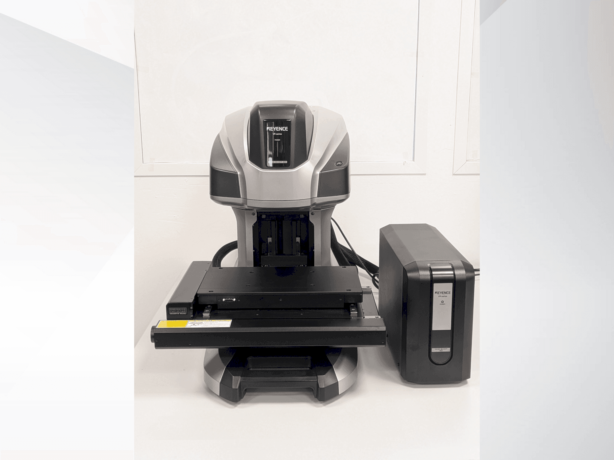 Vista frontal de la máquina KEYENCE VR-6200