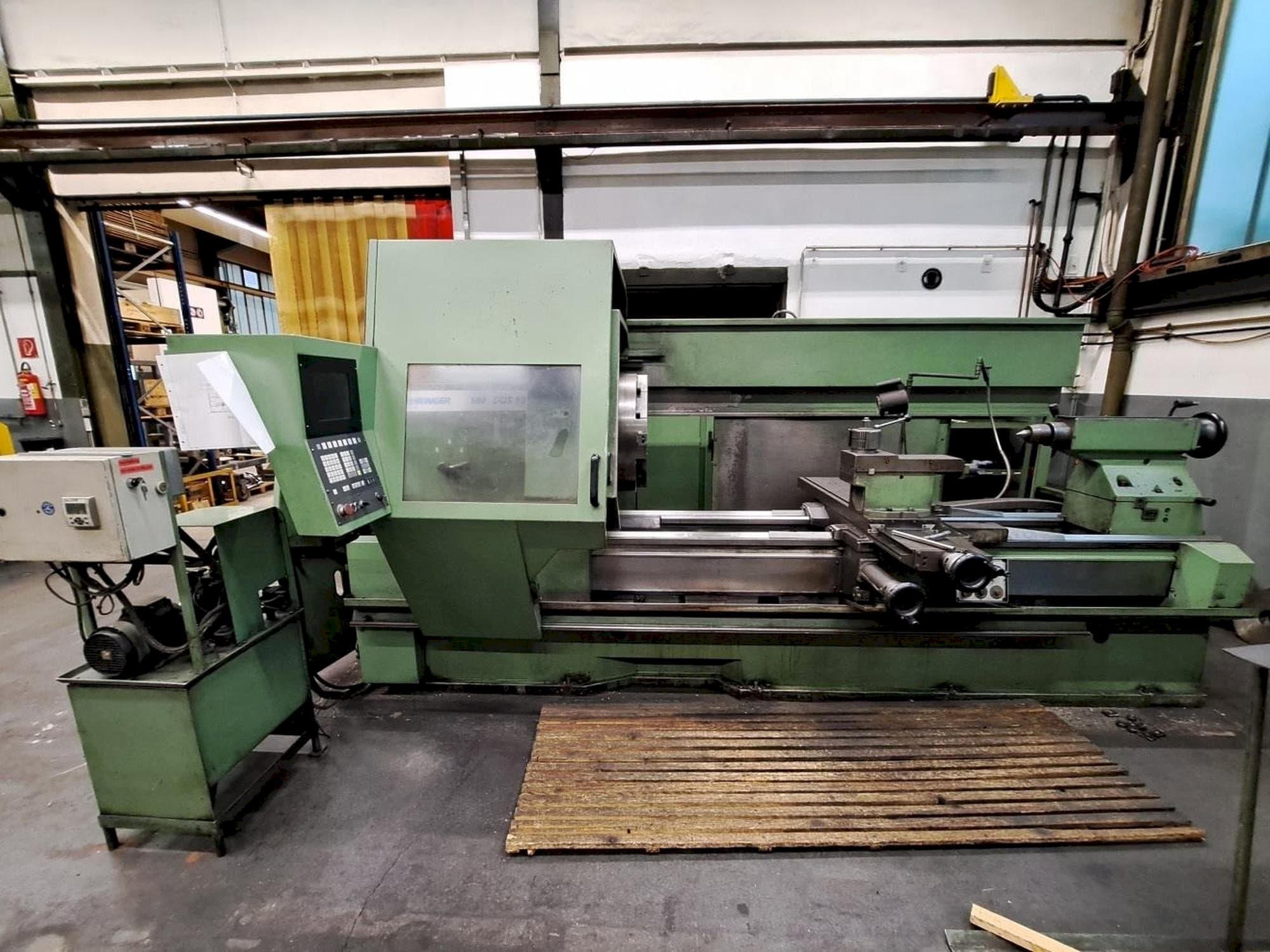 Vista frontal de la máquina BOEHRINGER VDF DUS 1000