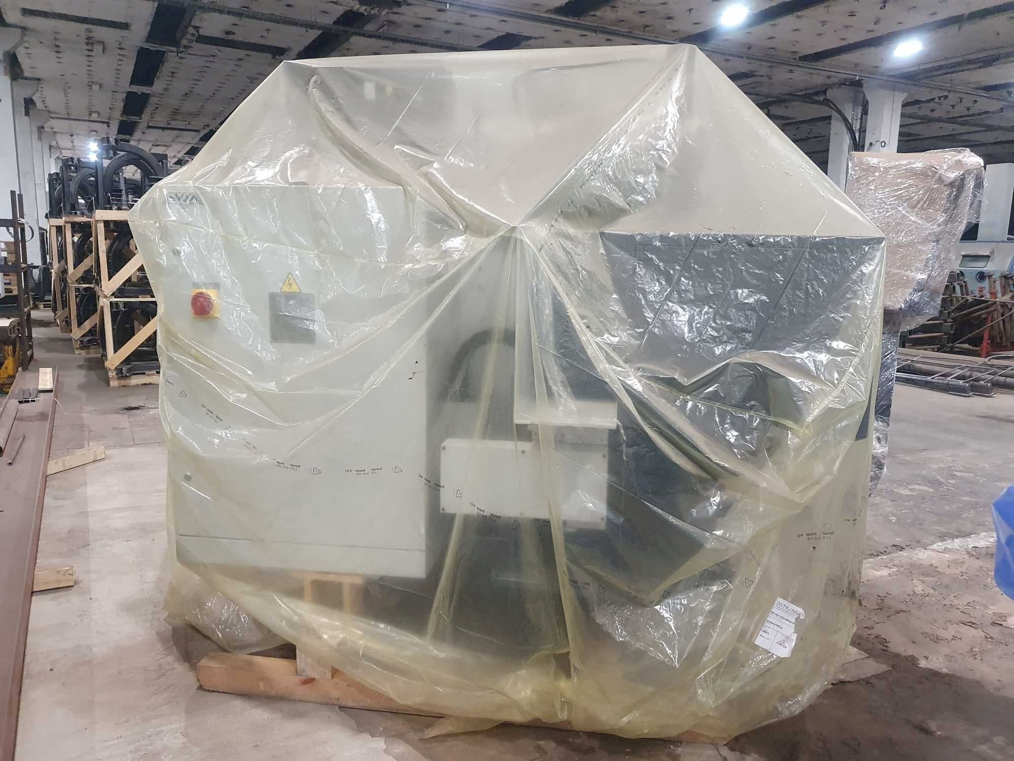 Vista frontal de la máquina Avia FOP FNE 50P