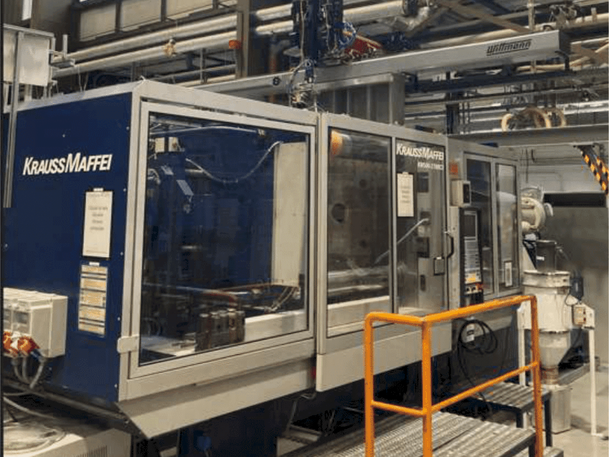 Vista frontal de la máquina Krauss Maffei KM 500-2700 C2