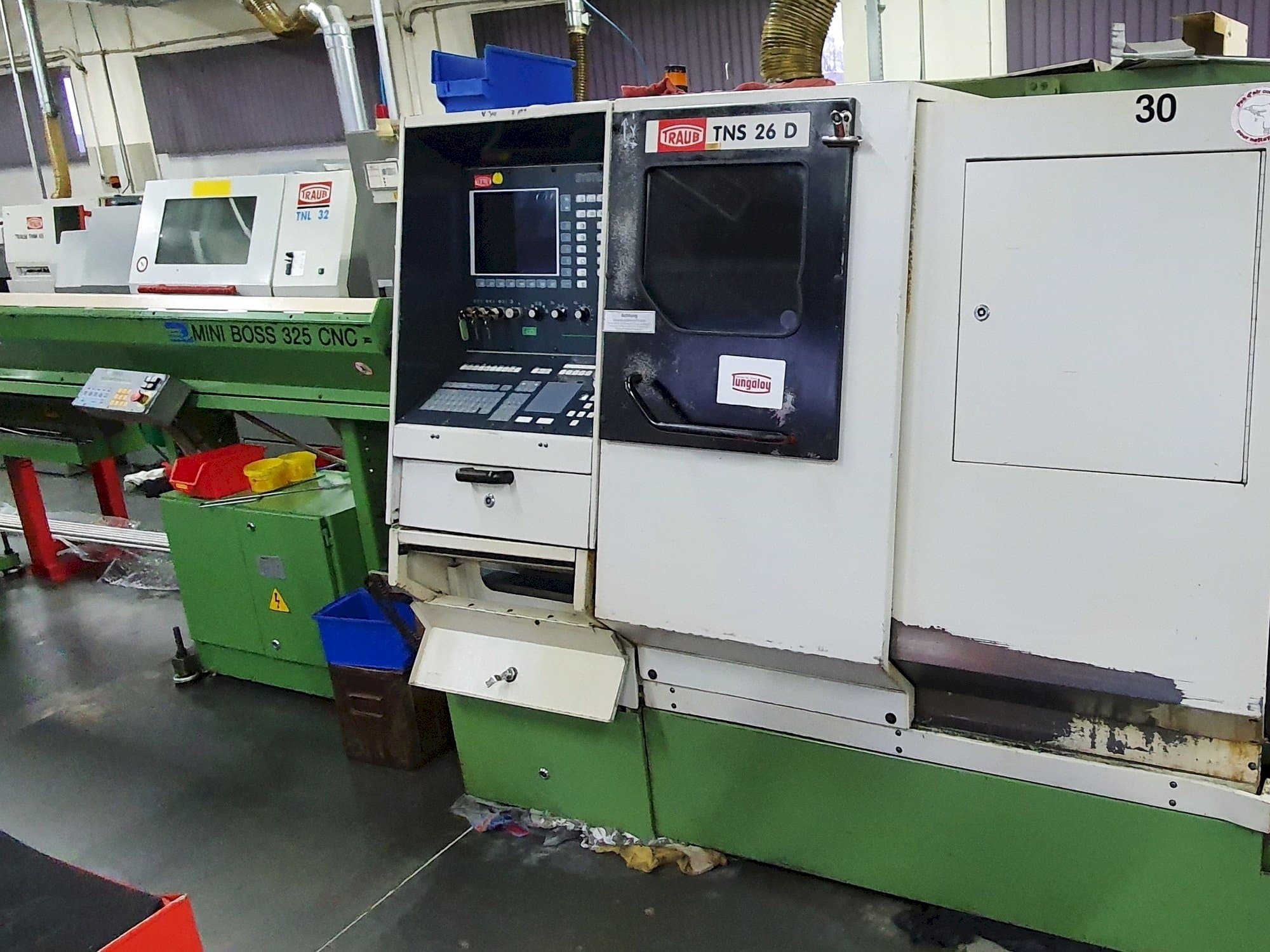 Vista frontal de la máquina TRAUB TNS 26 DGY