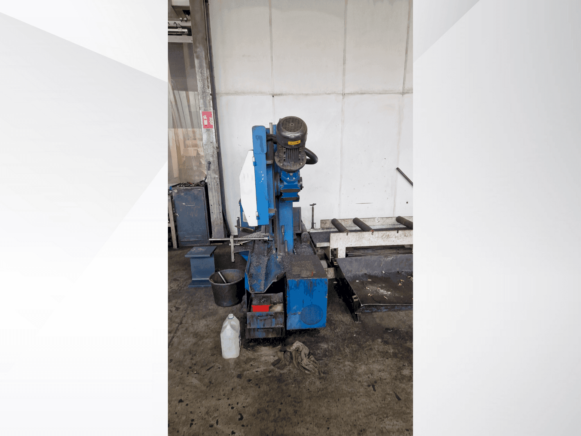 Vista frontal de la máquina KNUTH HB 460 L