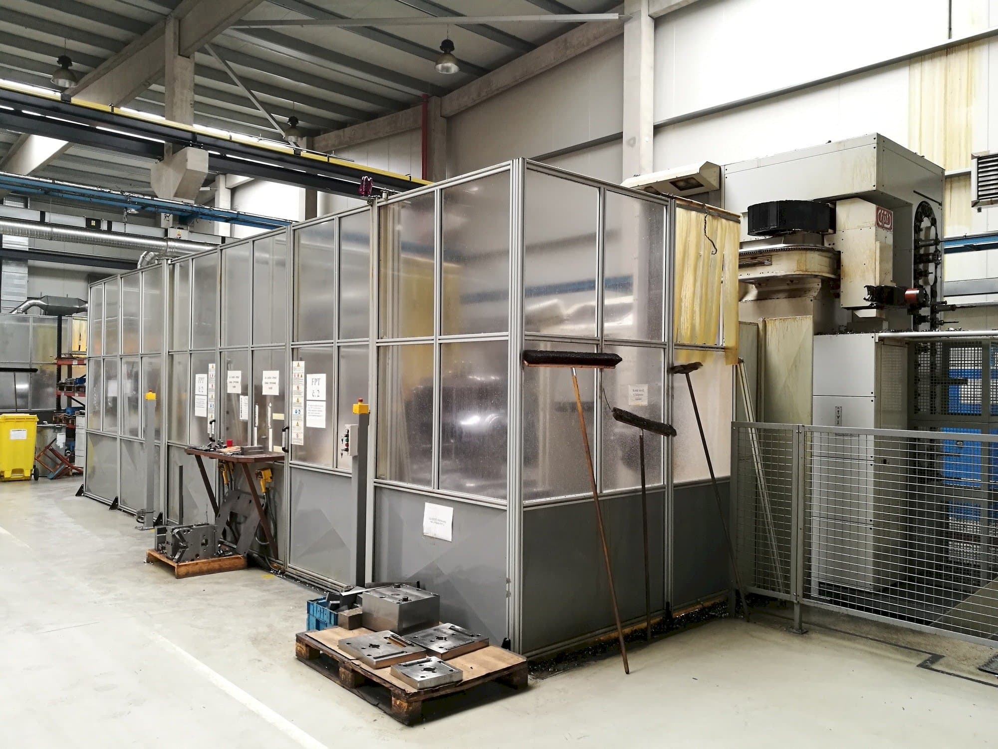 Vista frontal de la máquina FPT Area M