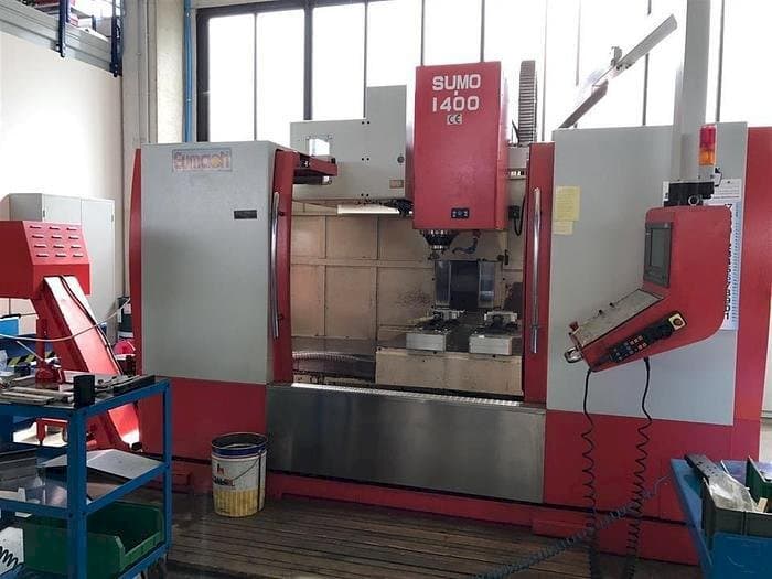 Vista frontal de la máquina Eumach SUMO 1400