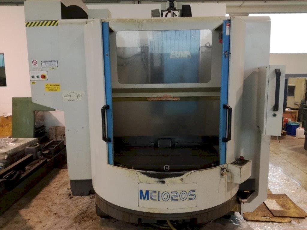 Vista frontal de la máquina EUMATECH ME-1020 S