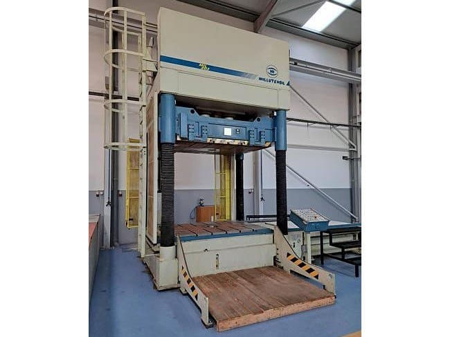 Vista lateral izquierda de la máquina MILLUTENSIL Mil 203