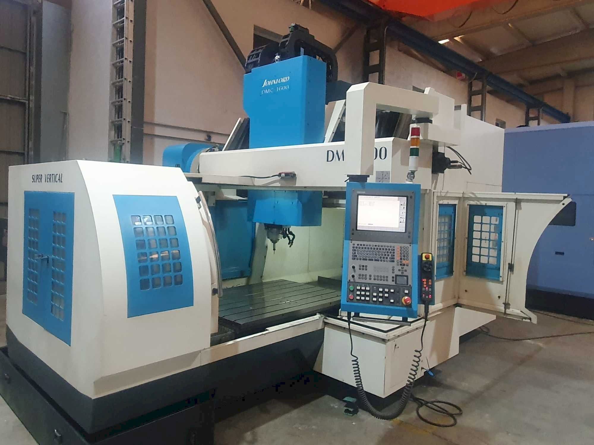 Vista frontal de la máquina Johnford DMC-1600