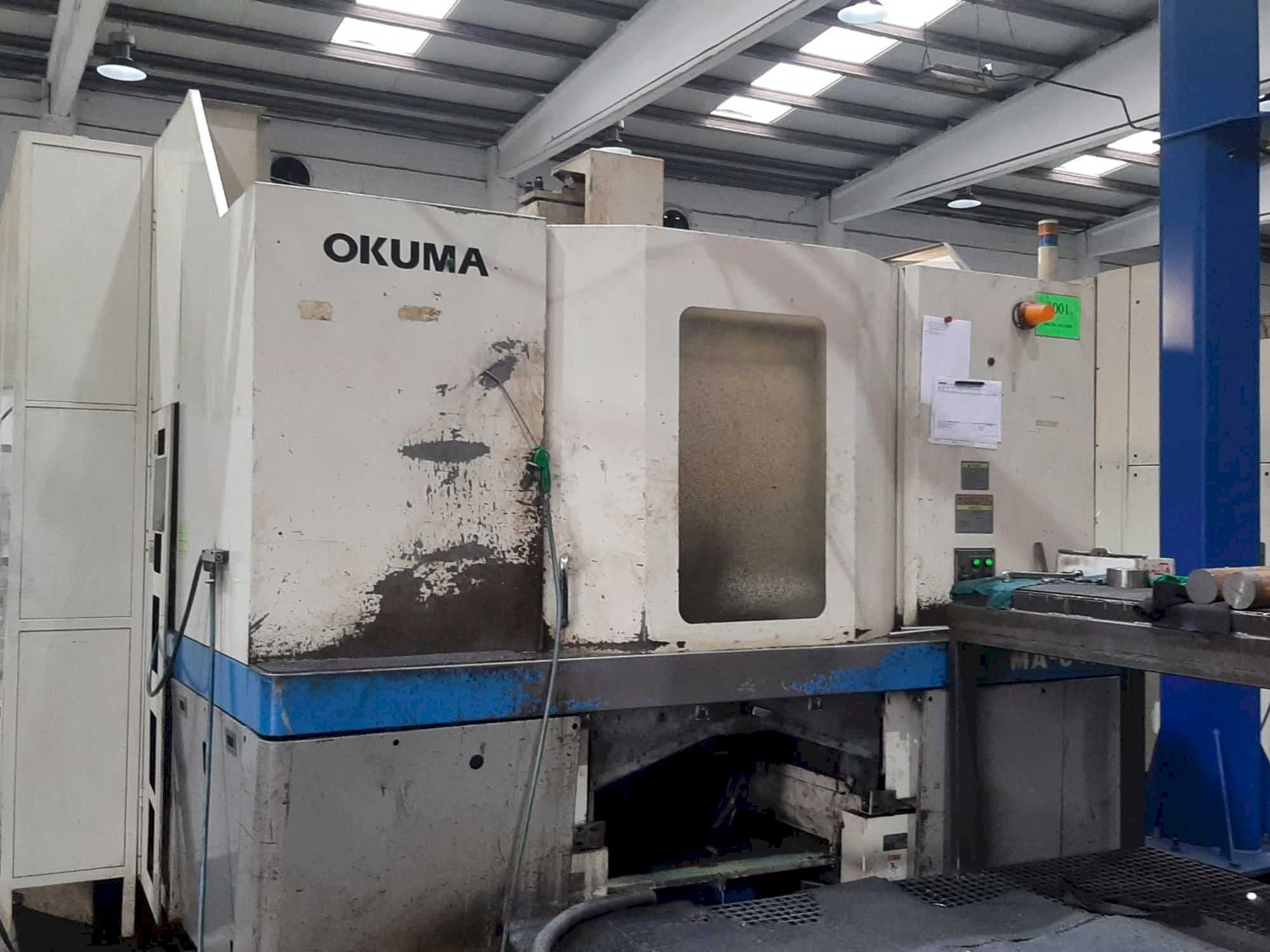 Vista frontal de la máquina Okuma MA-60HB