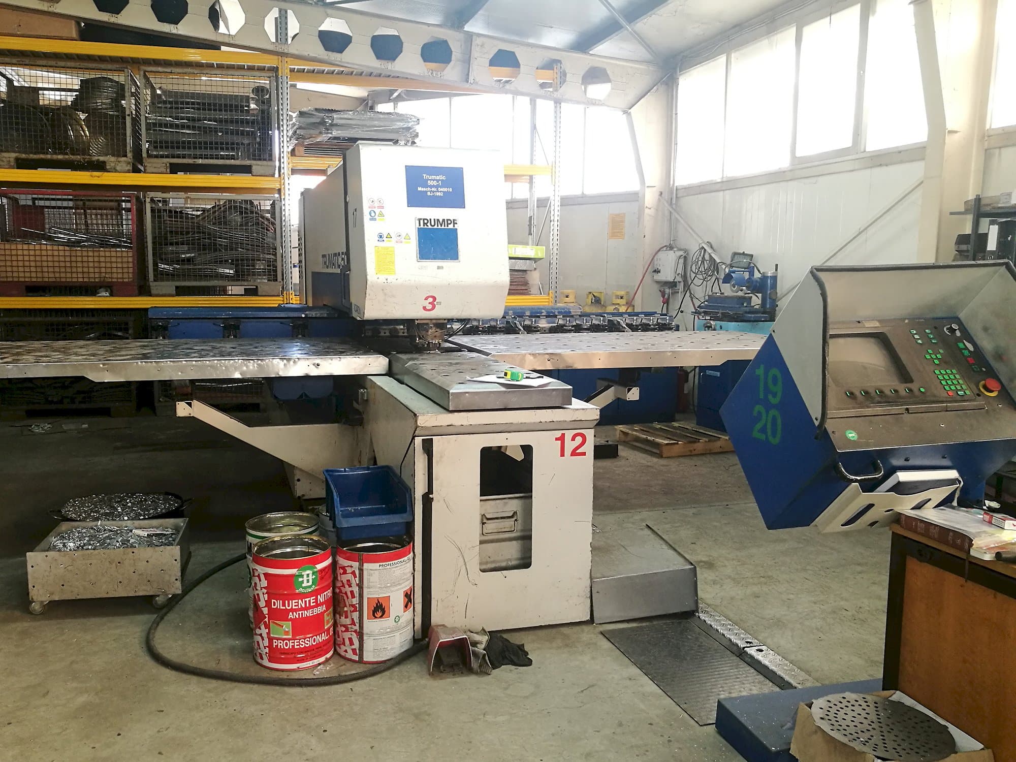 Vista frontal de la máquina Trumpf Trumatic 500