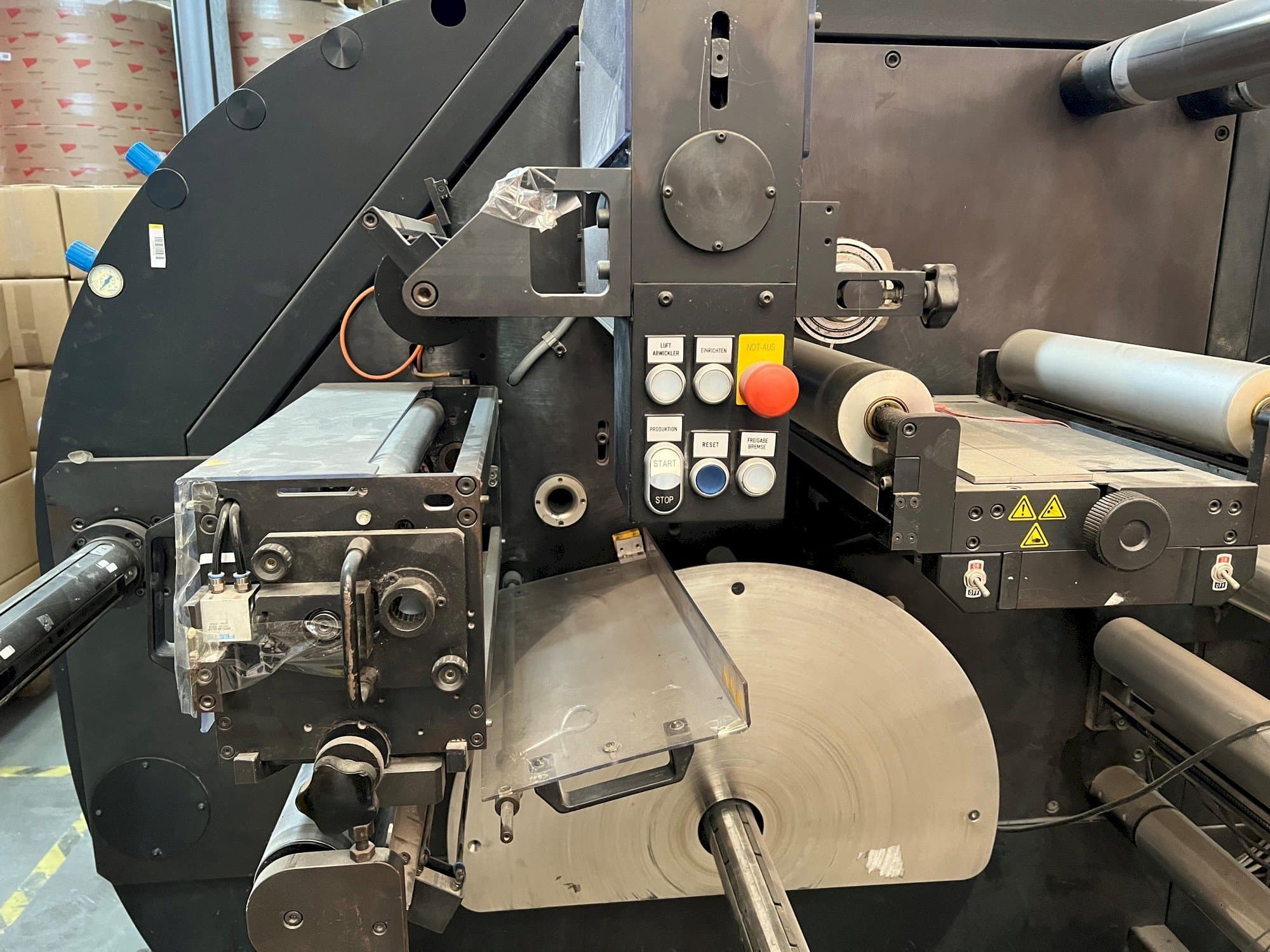 Vista frontal de la máquina FLEXOR 380B