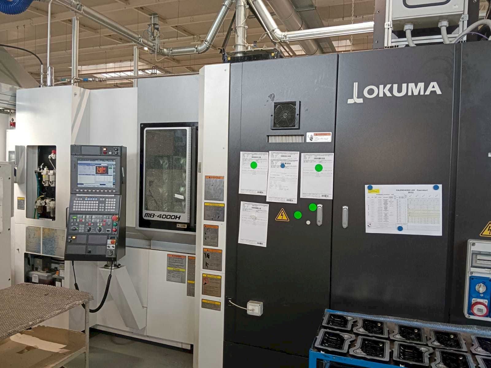 Vista frontal de la máquina Okuma MB-4000H
