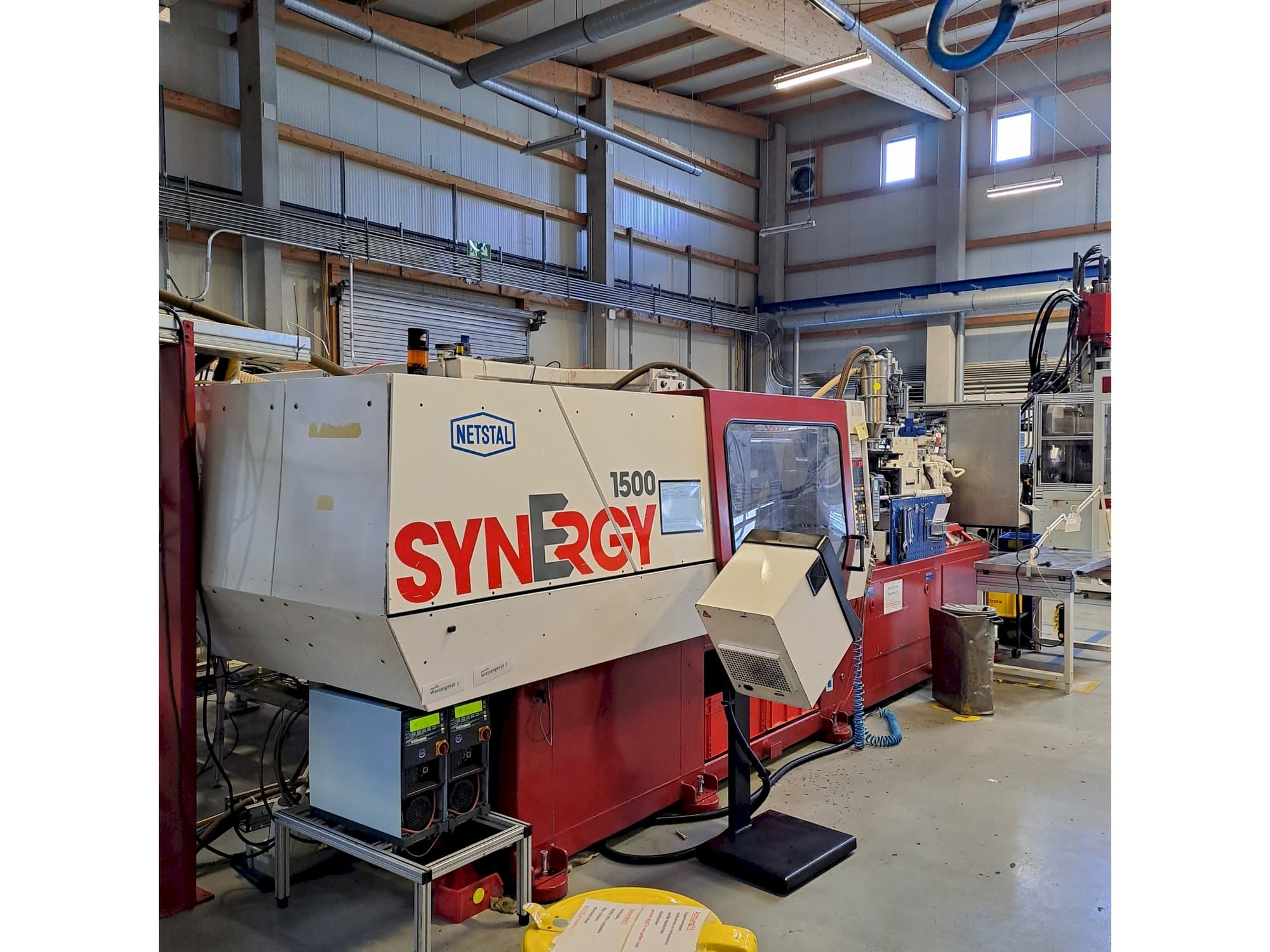 Vista frontal de la máquina Netstal S 1500 - 460