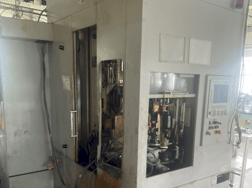 Vista derecha de la máquina GEHRING L2-630 (2013)