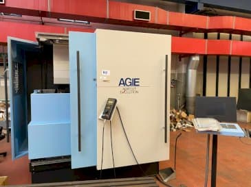 Vista frontal de la máquina AGIE AGIEMATIC + AGIEPULS 60 HSF