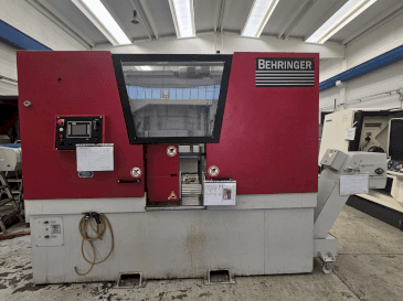 Vista frontal de la máquina Behringer HBE 511 A