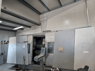 Vista frontal de la máquina DMG Gildemeister GMX 400 linear