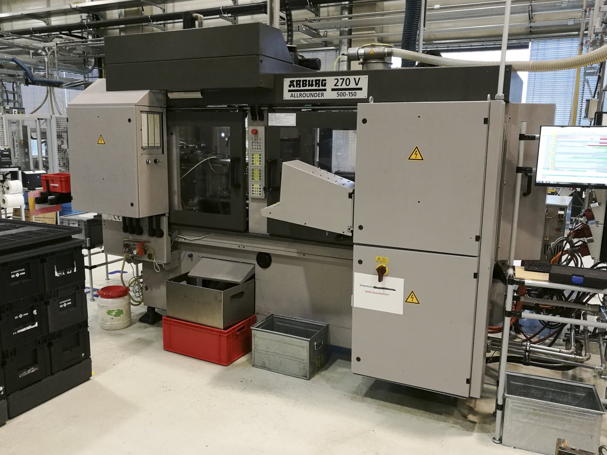 Vista derecha de la máquina Arburg 270V 500-150