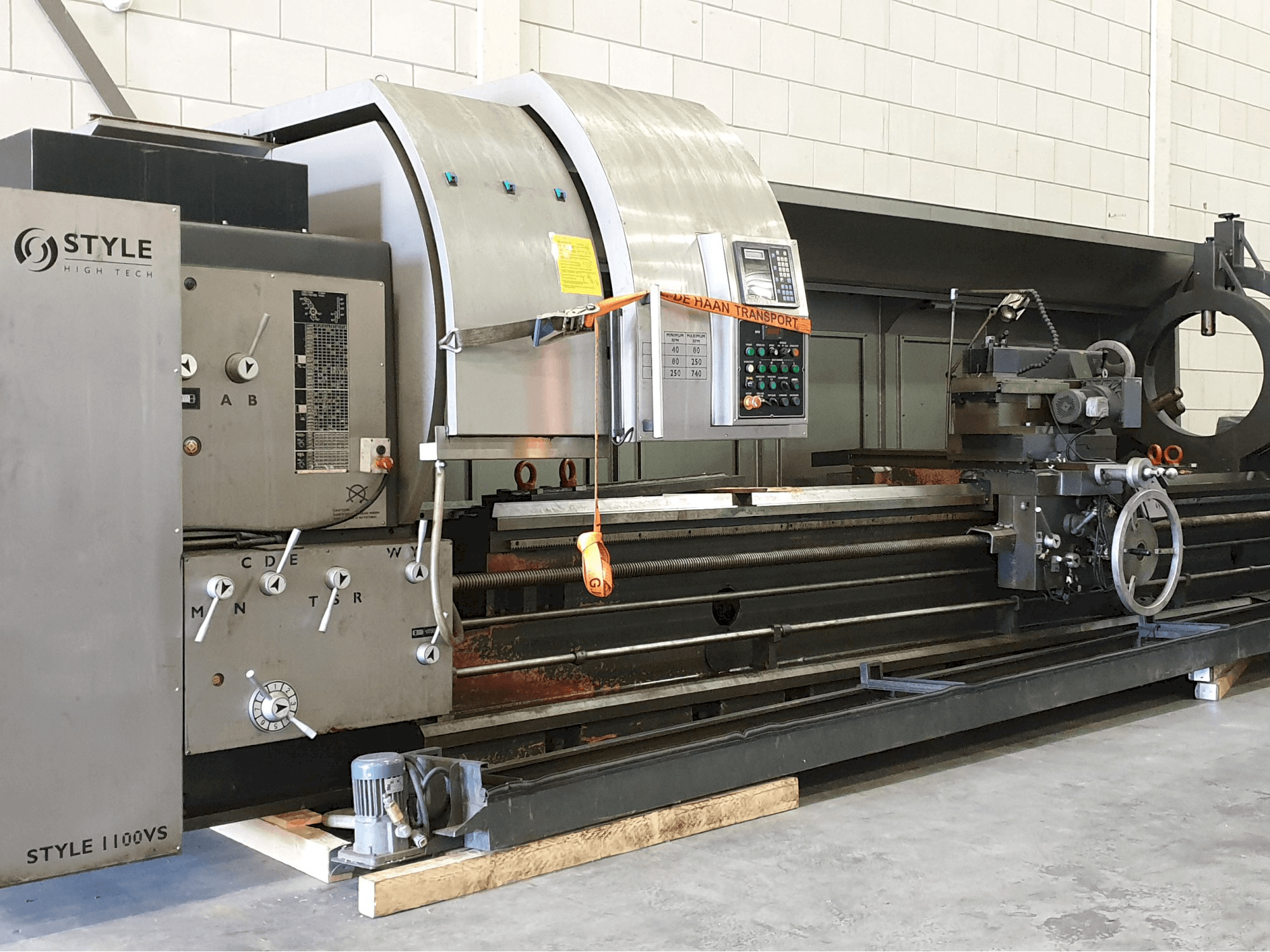 Vista frontal de la máquina STYLE 1100VS