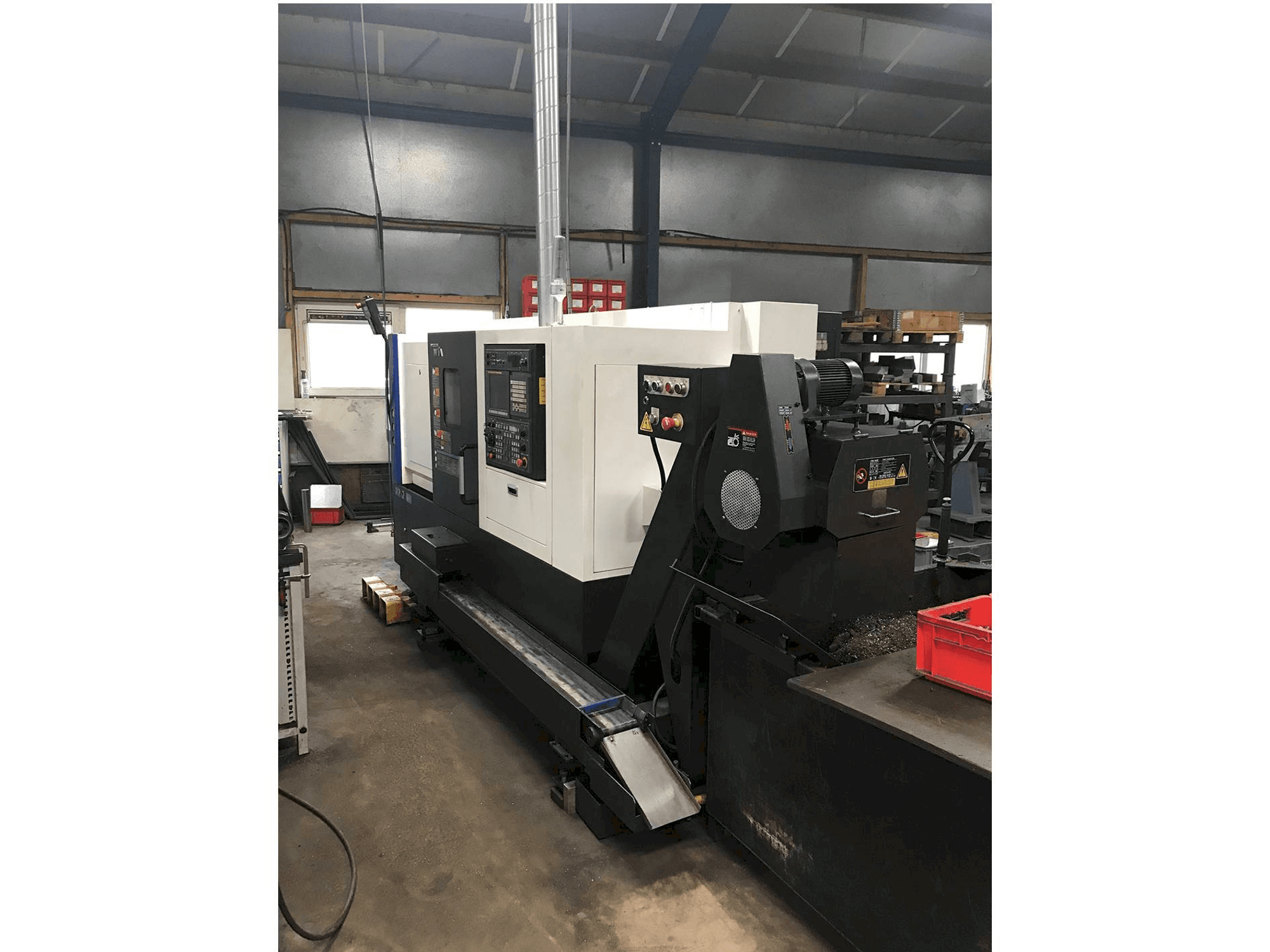 Vista frontal de la máquina Hyundai Wia L230LMSA