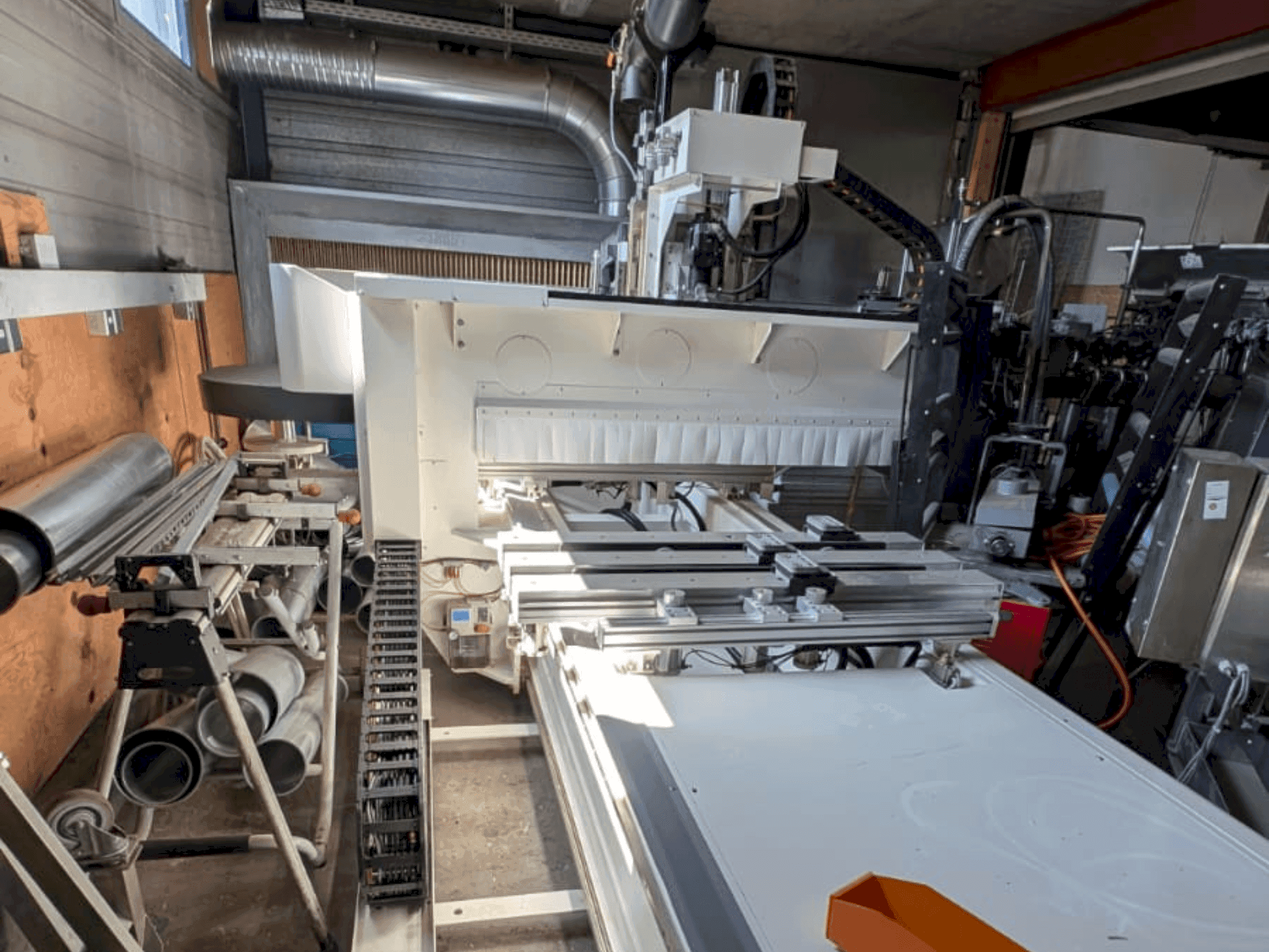 Vista frontal de la máquina EXCITECH MCA-03H-01-1225