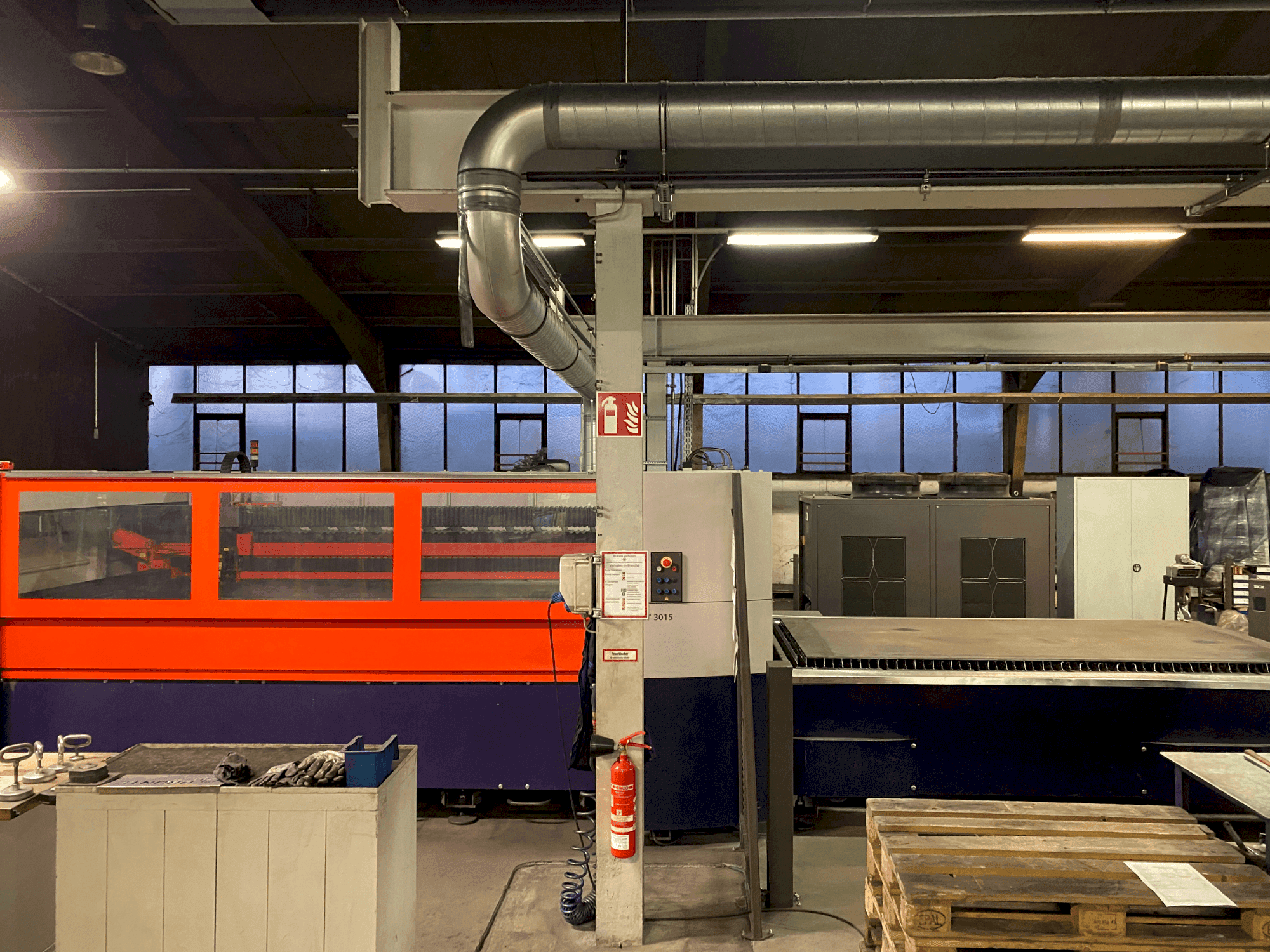 Front view of Bystronic Bystar 3015/4400 machine